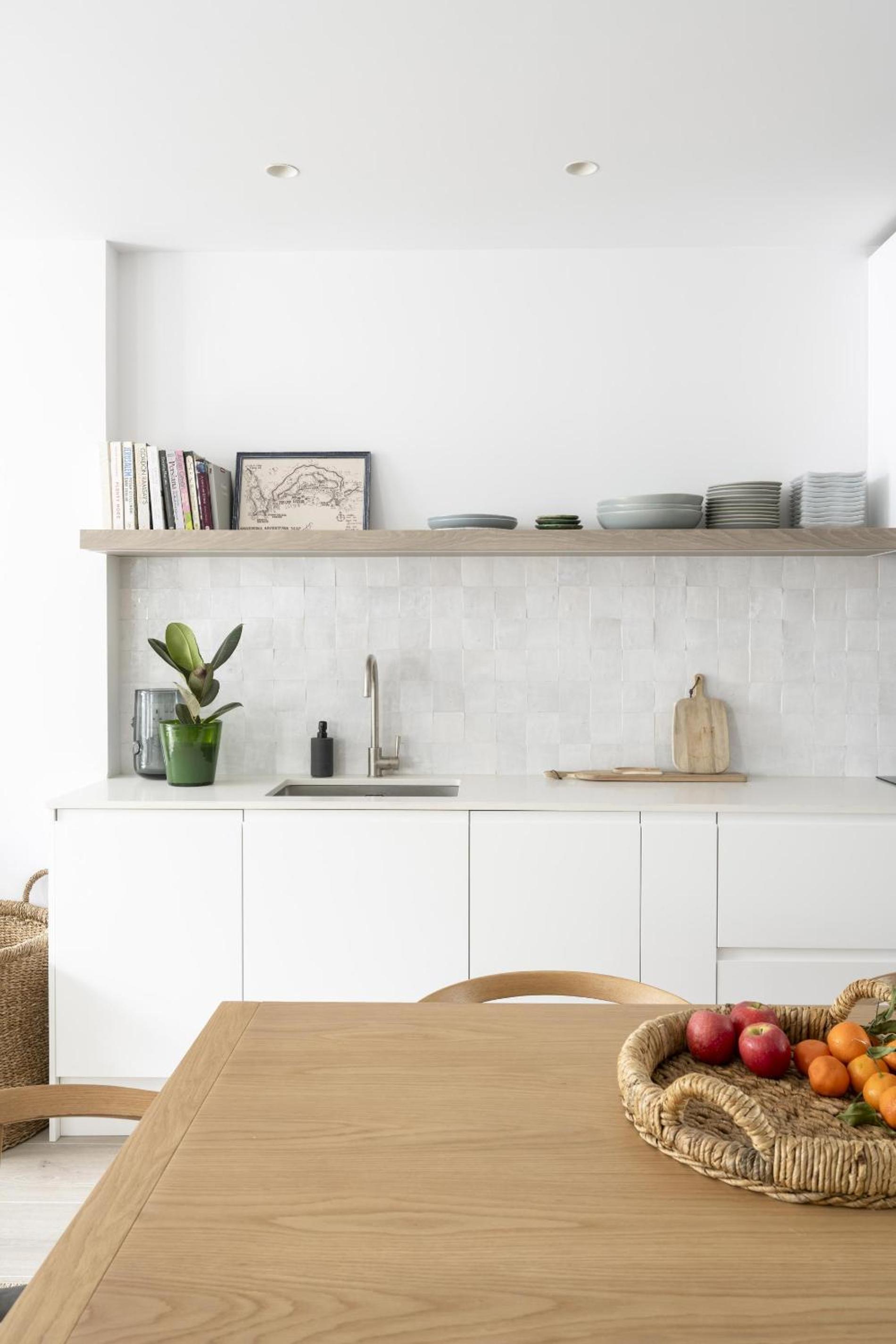 Tranquil Oasis – 2 Bedroom Flat by Kensington Gardens