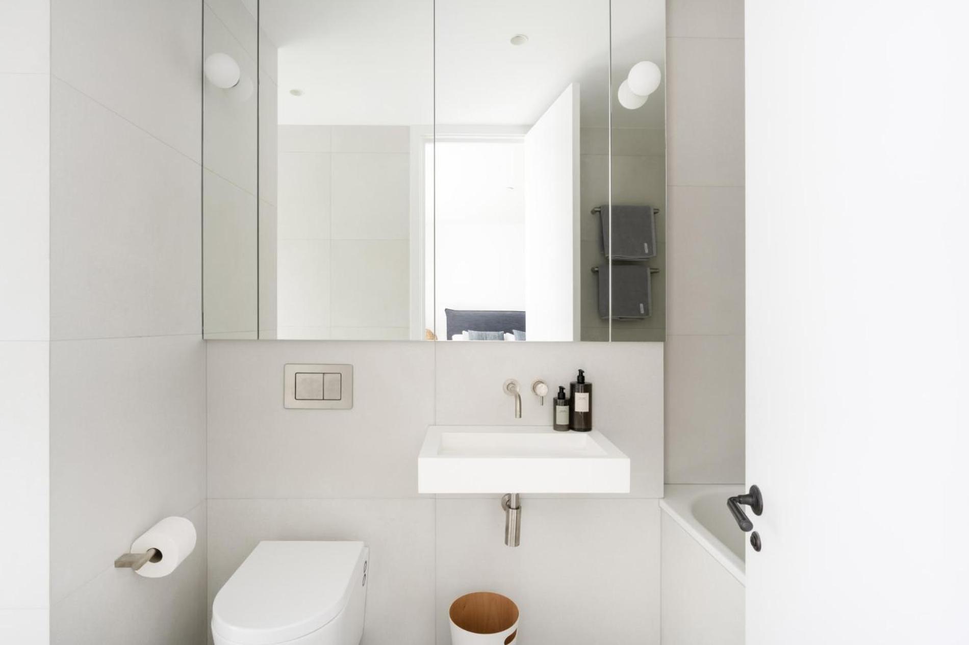 Tranquil Oasis – 2 Bedroom Flat by Kensington Gardens