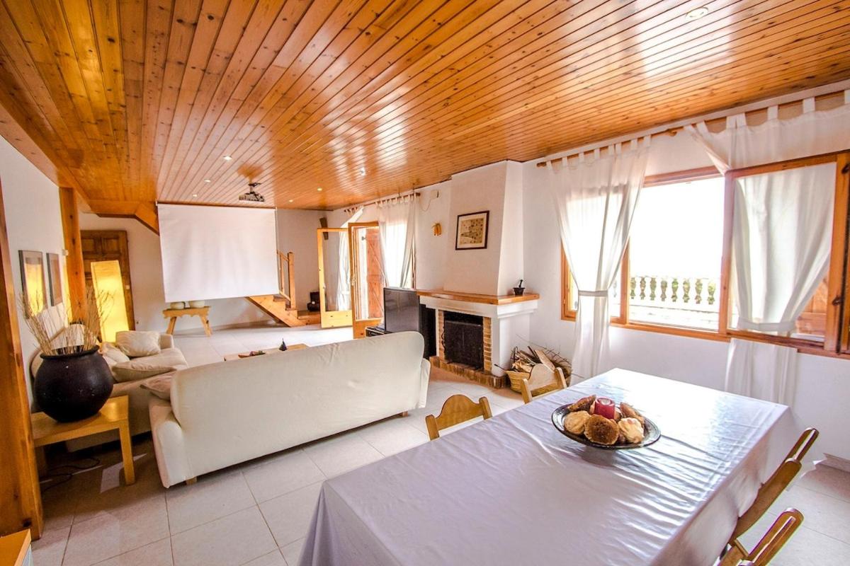 Swiss style villa near Barcelona 10min to beach
