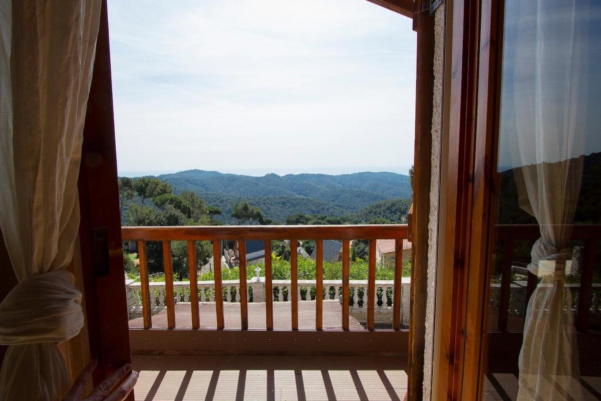 Swiss style villa near Barcelona 10min to beach