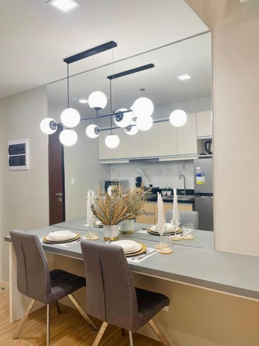 * *8 Luxurious Studio Apartment view 5