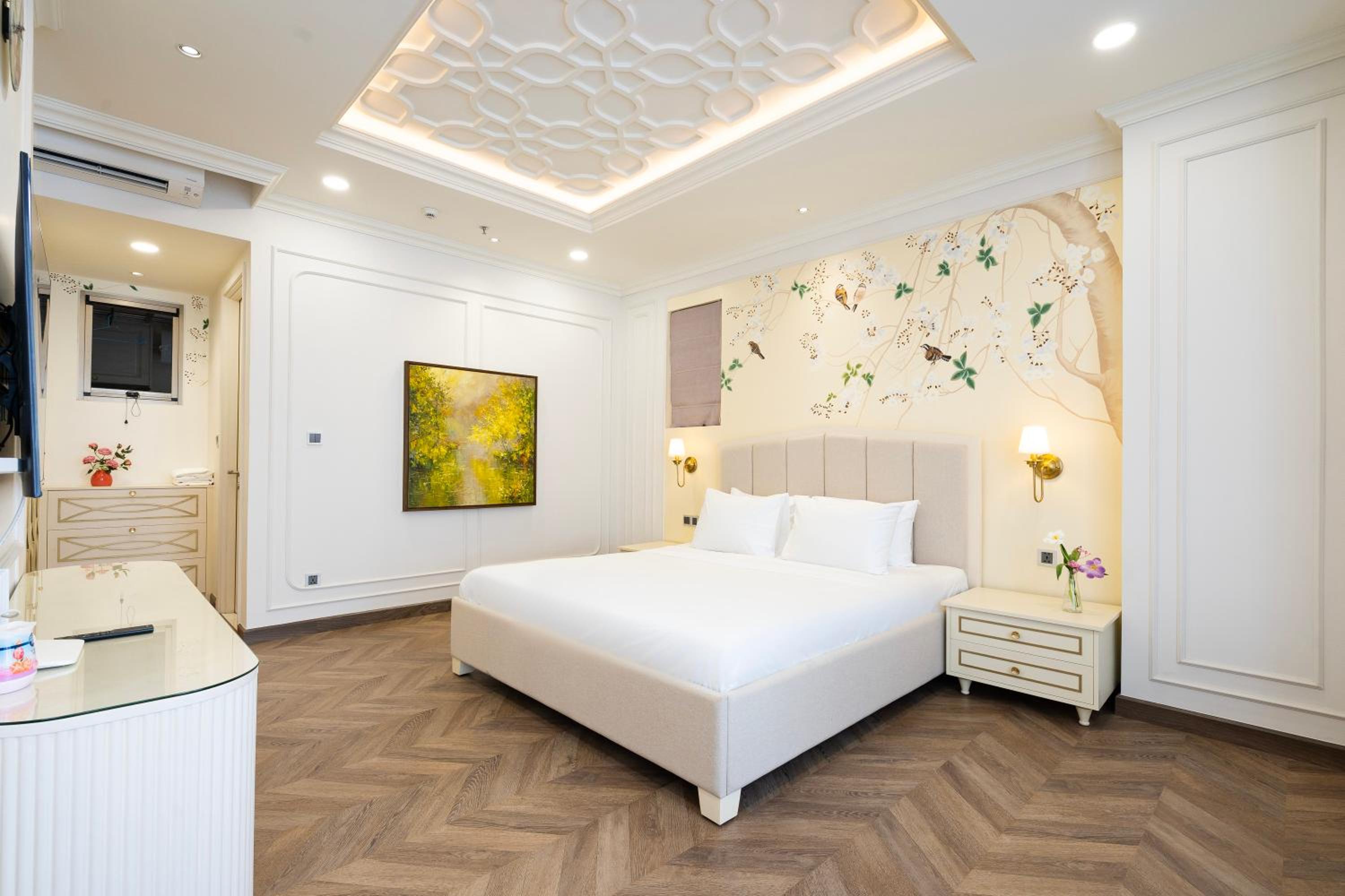 Convinia Luxury The Peak Midtown