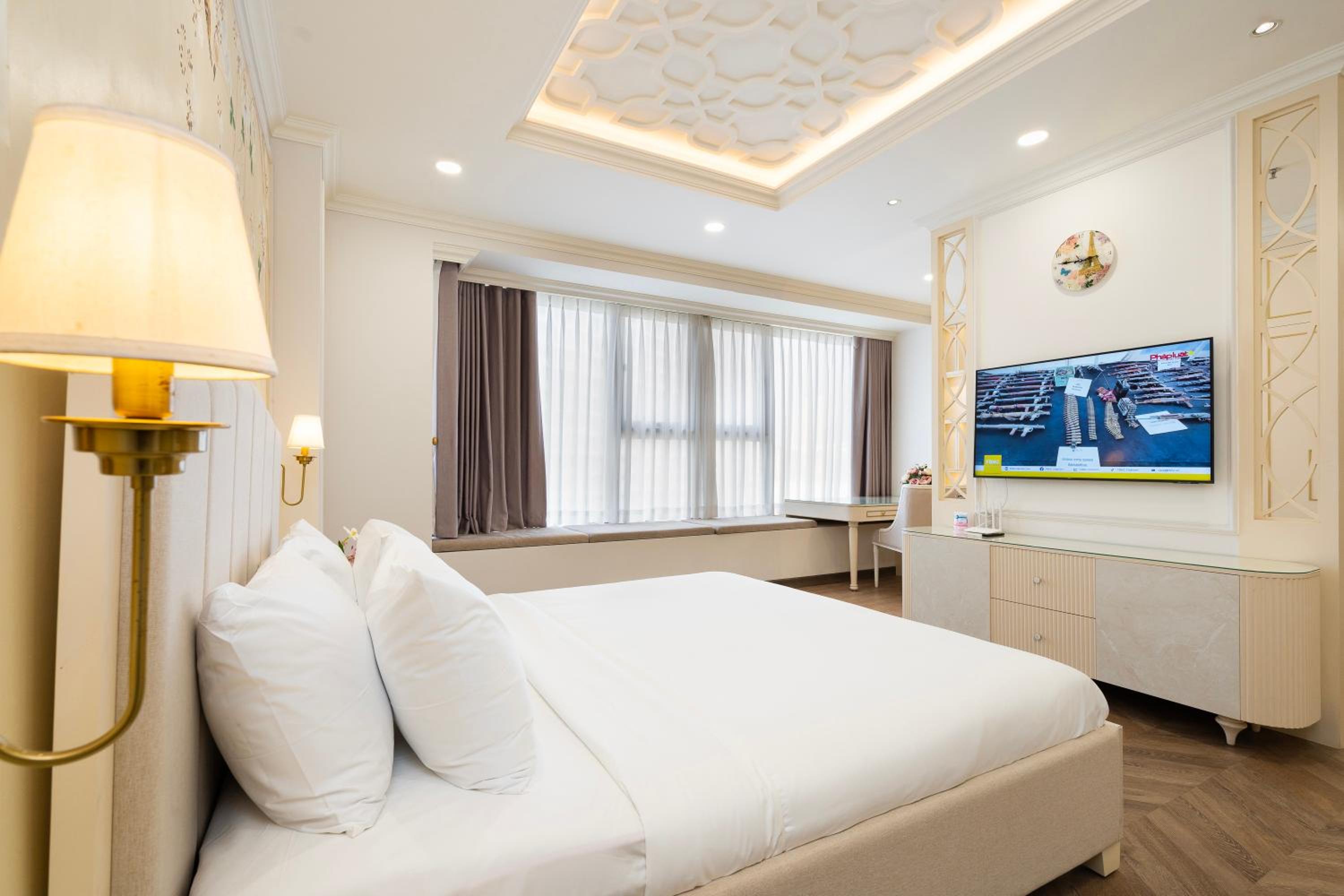 Convinia Luxury The Peak Midtown