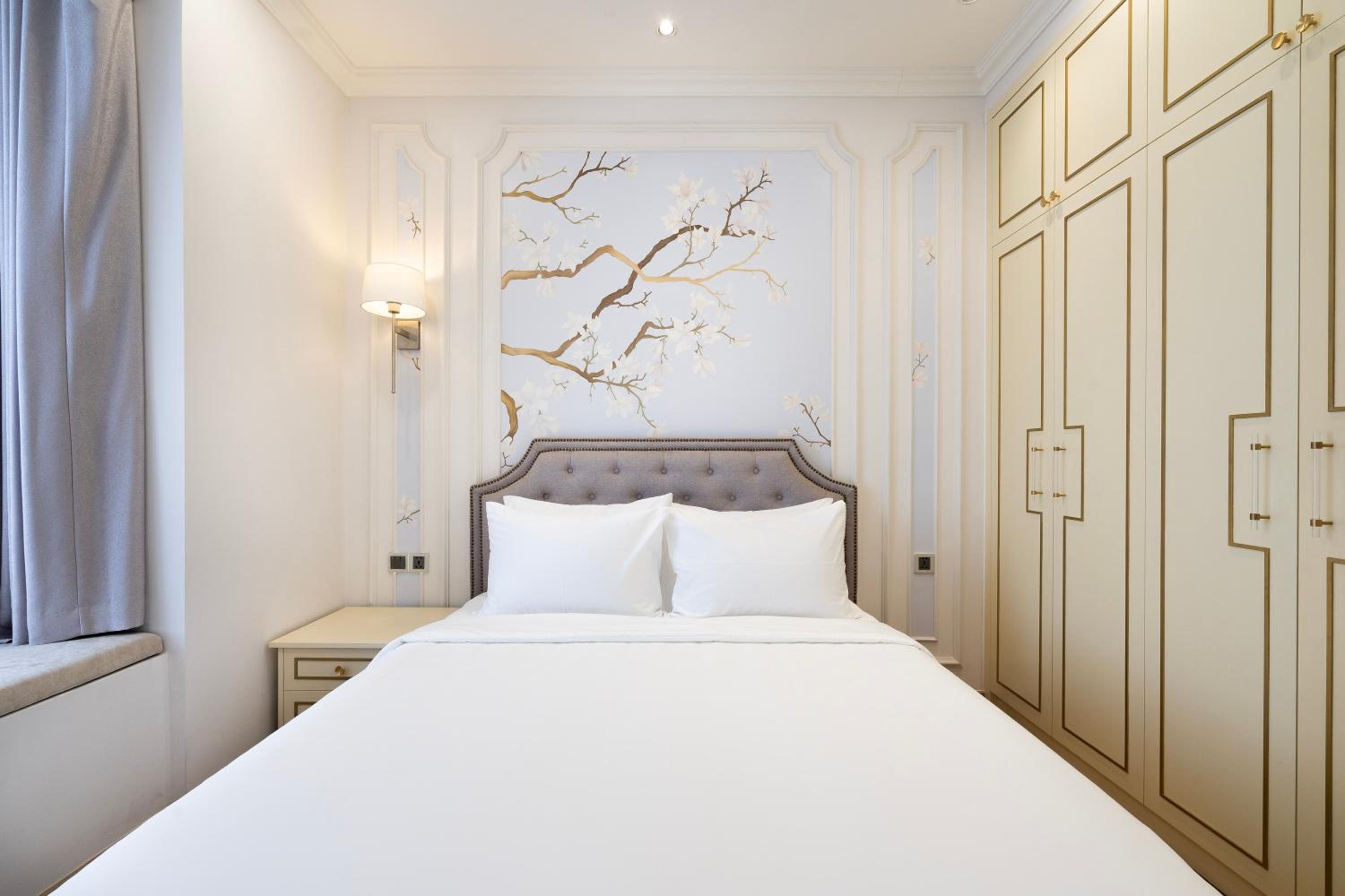 Convinia Luxury The Peak Midtown