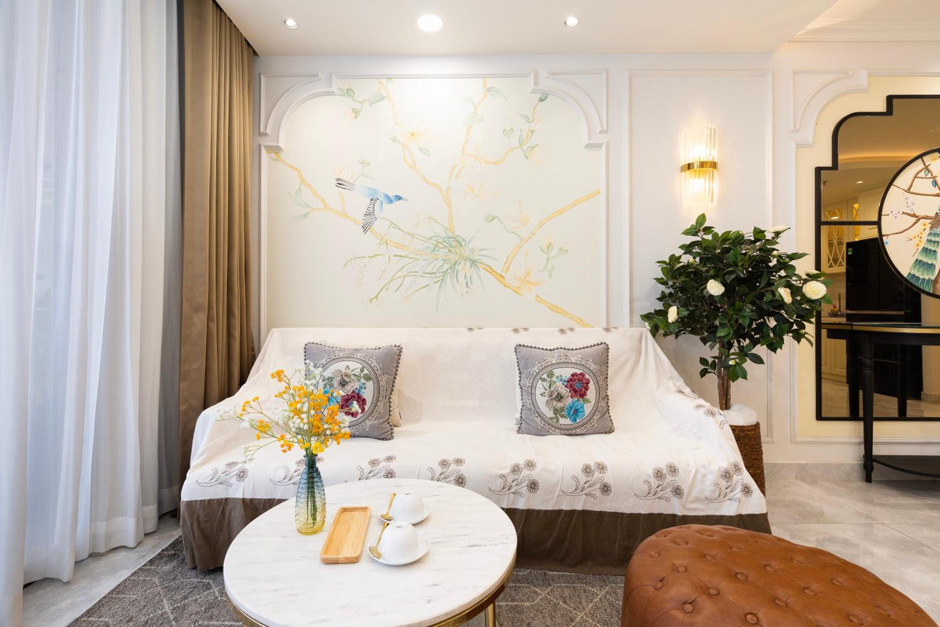 Convinia Luxury The Peak Midtown