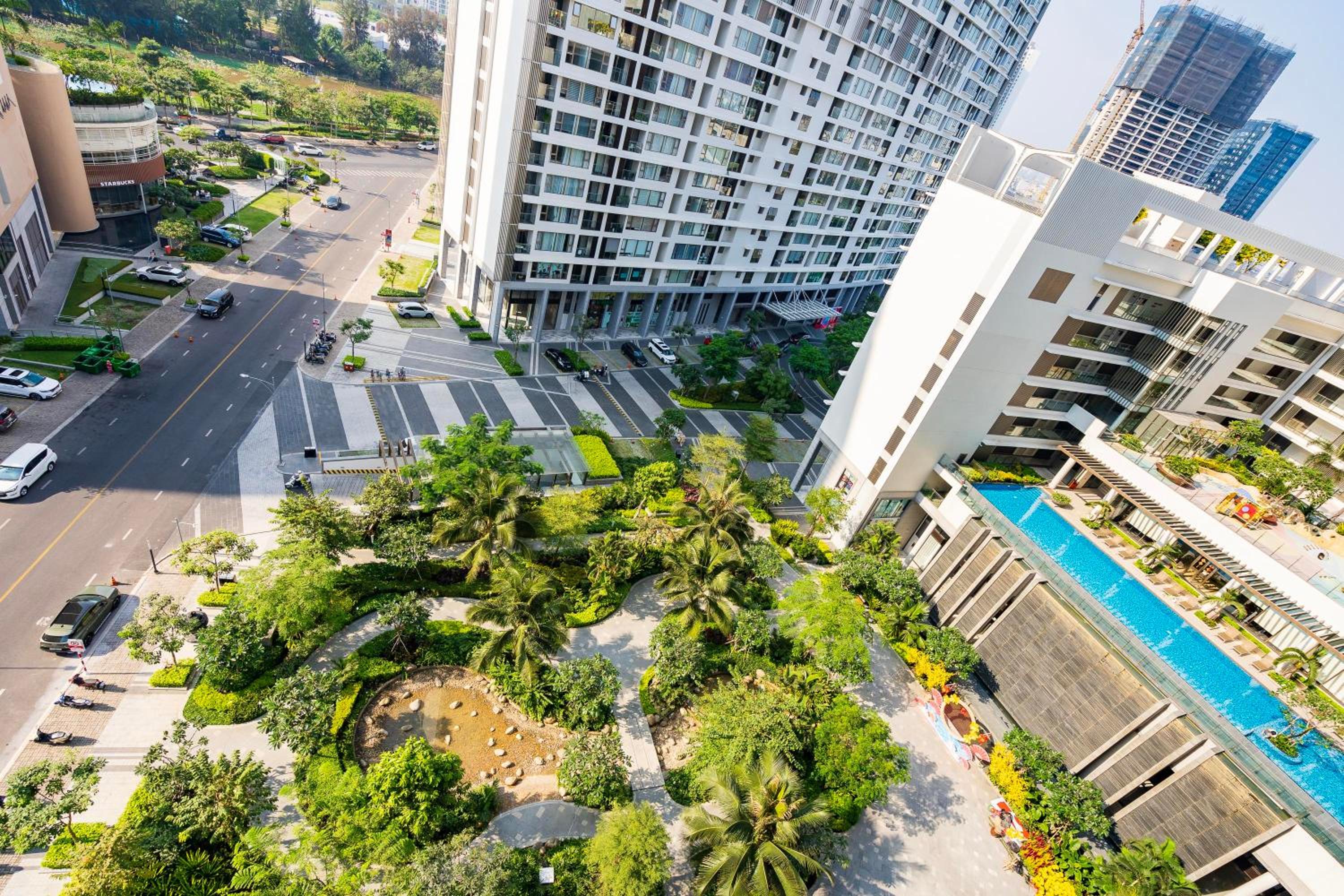 Convinia Luxury The Peak Midtown