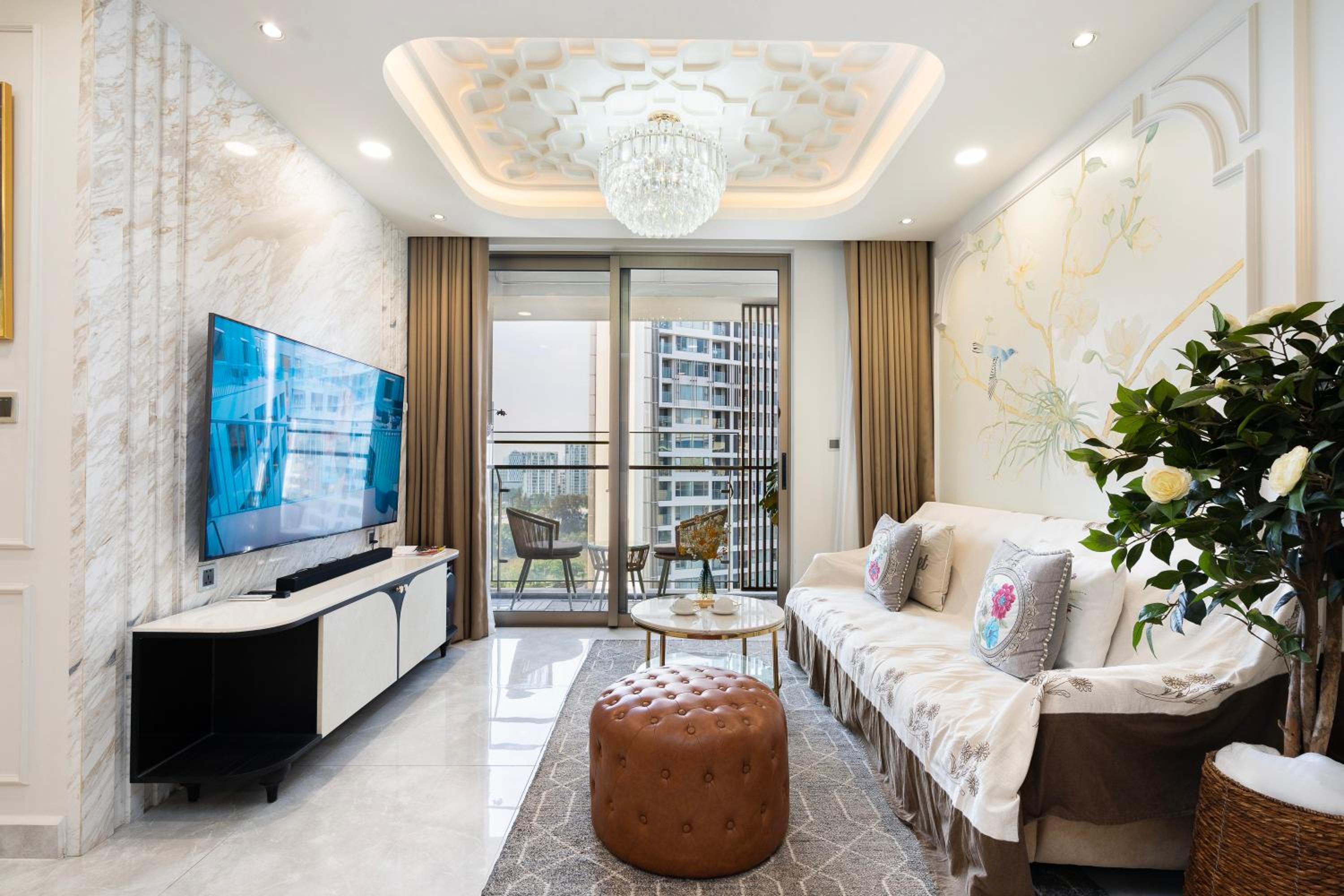 Convinia Luxury The Peak Midtown