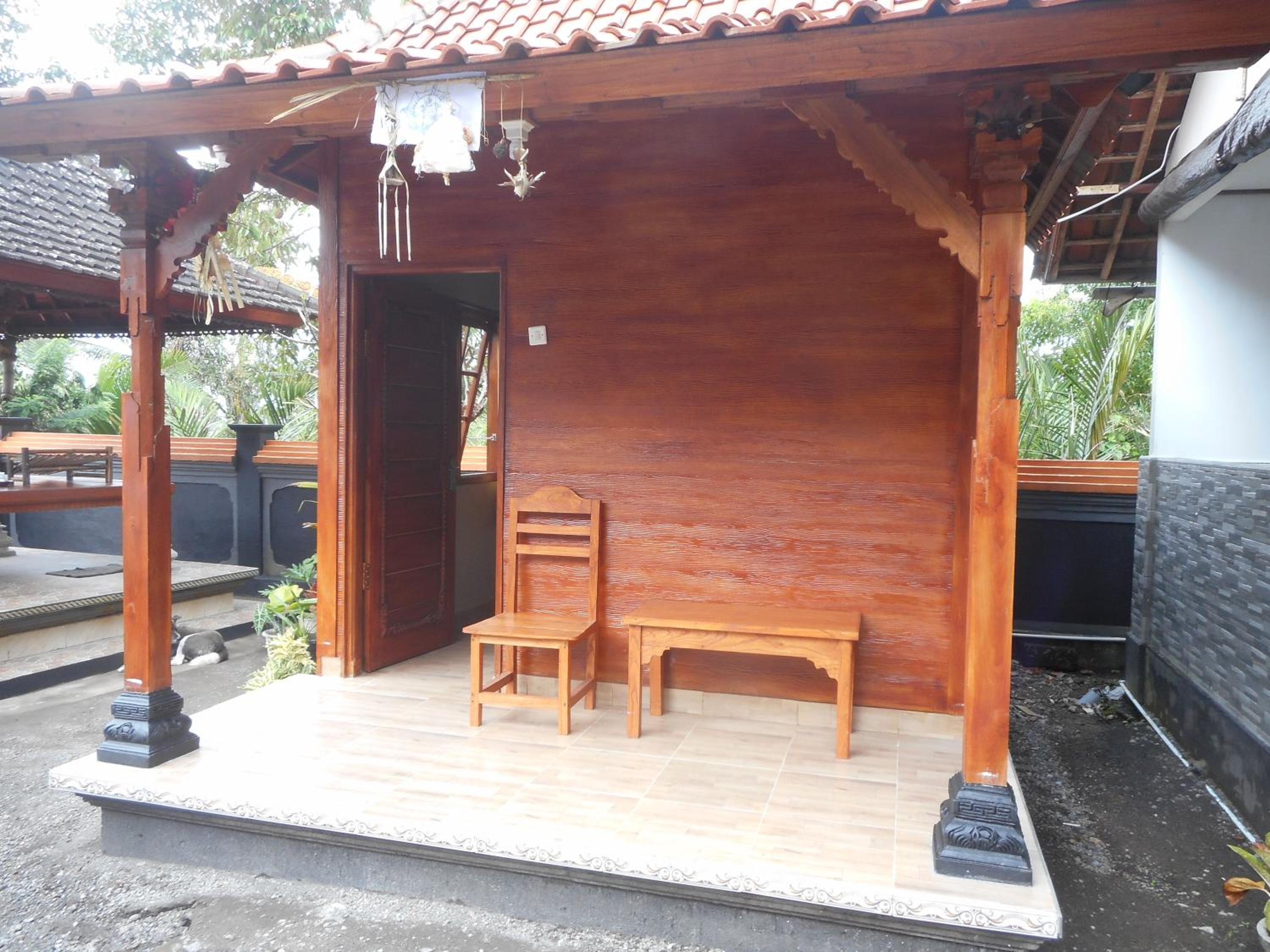 Kadek Homestay