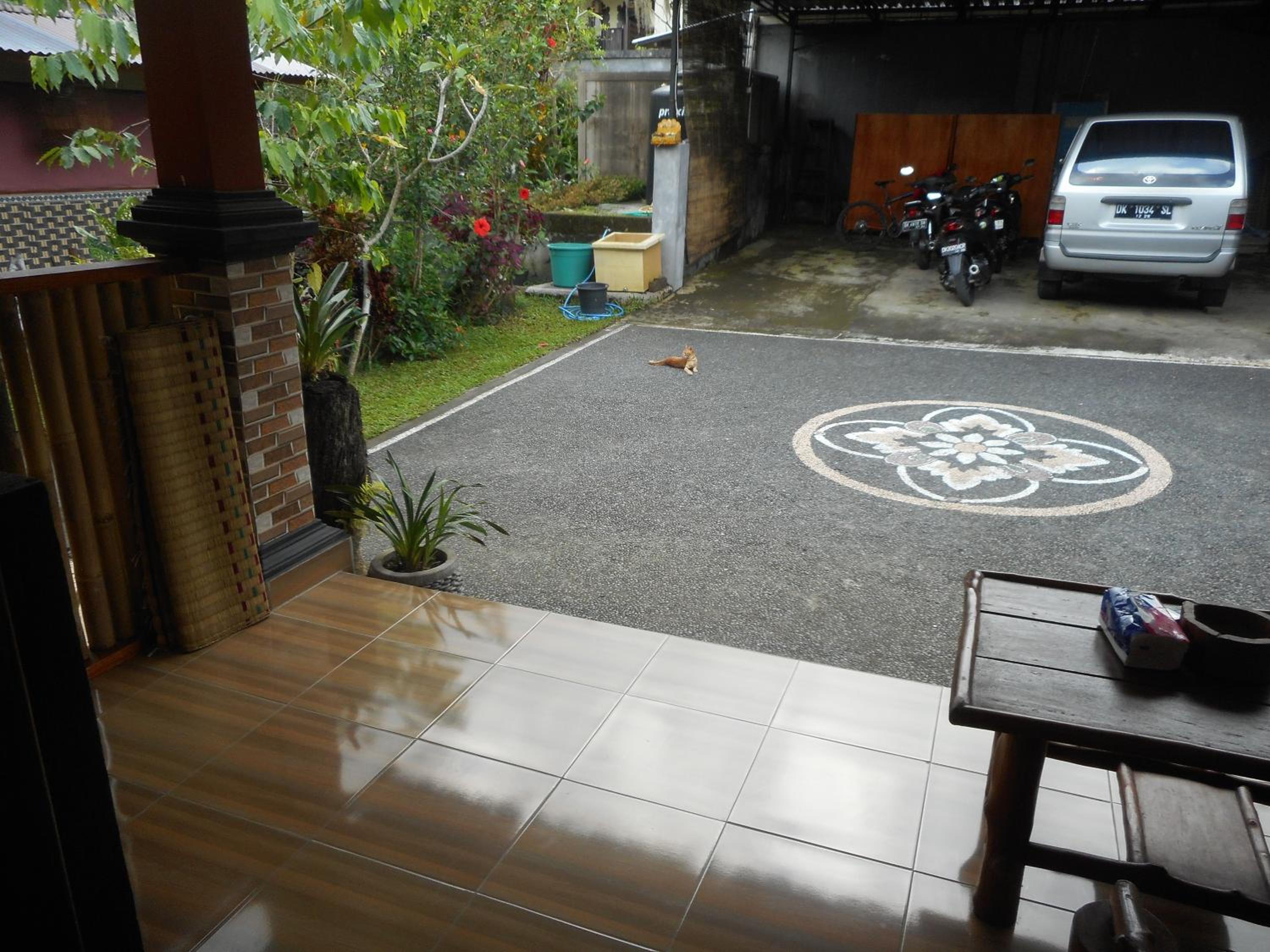 Kadek Homestay