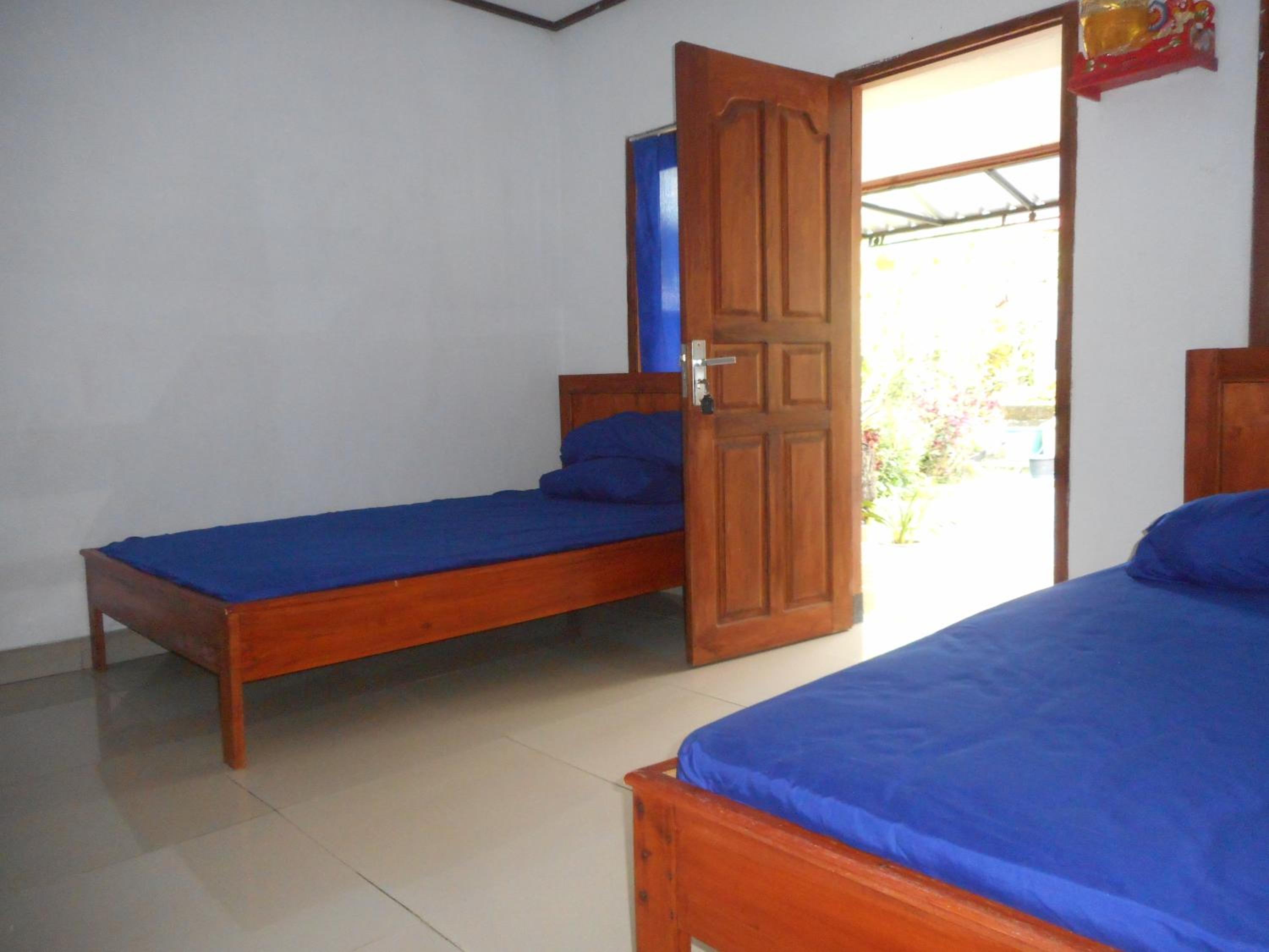 Kadek Homestay