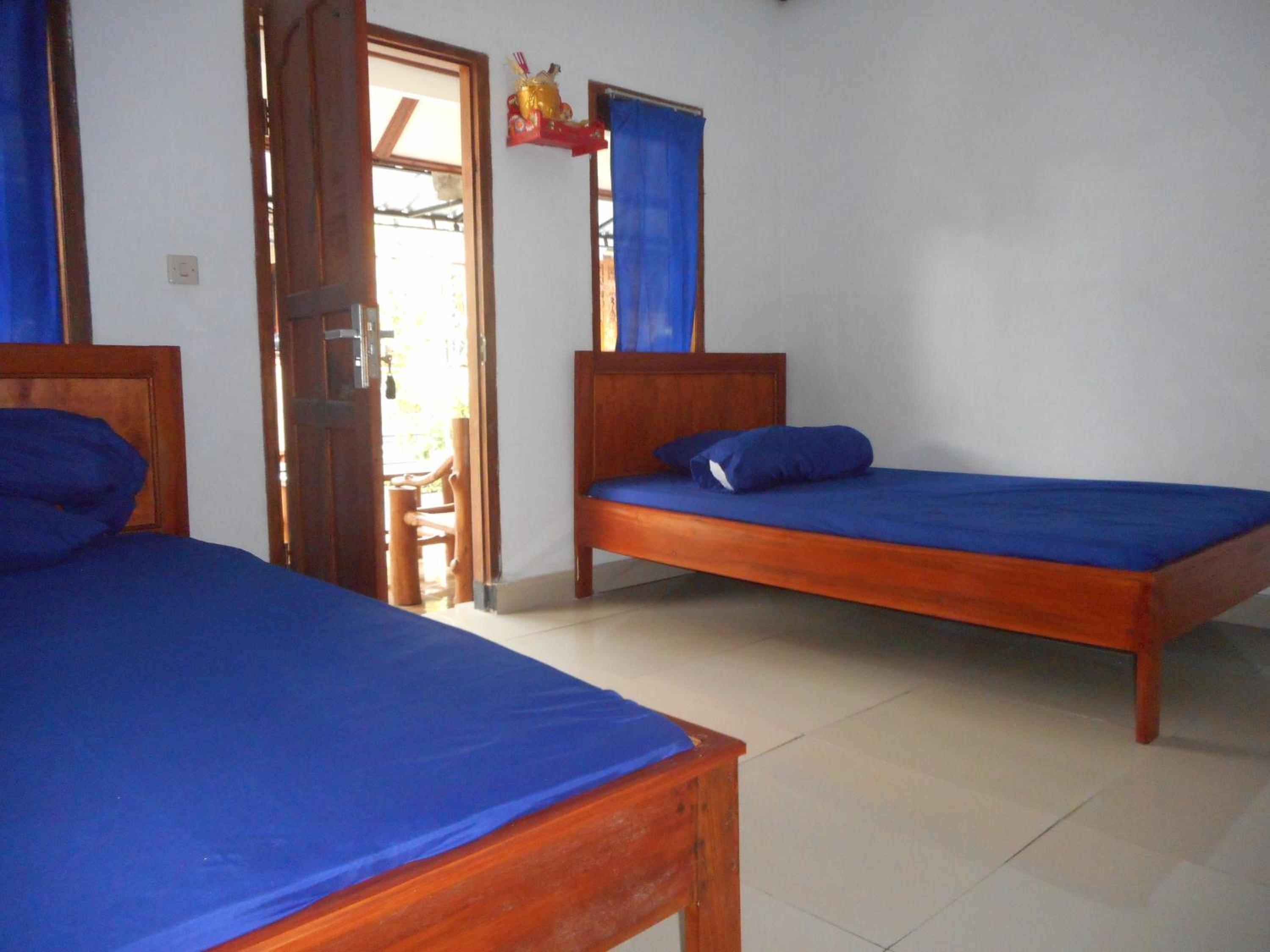 Kadek Homestay
