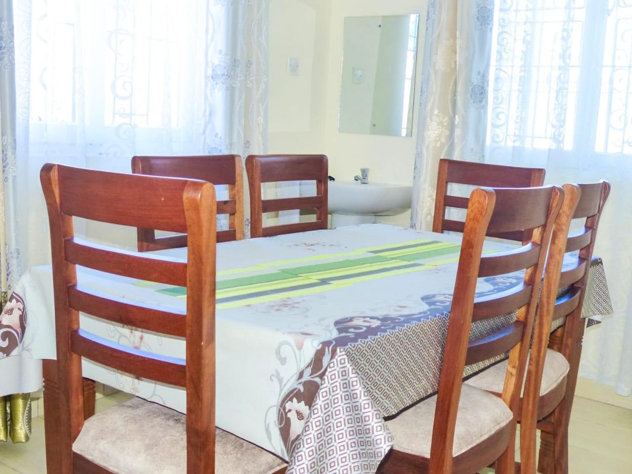 Lucci LucKmark Place