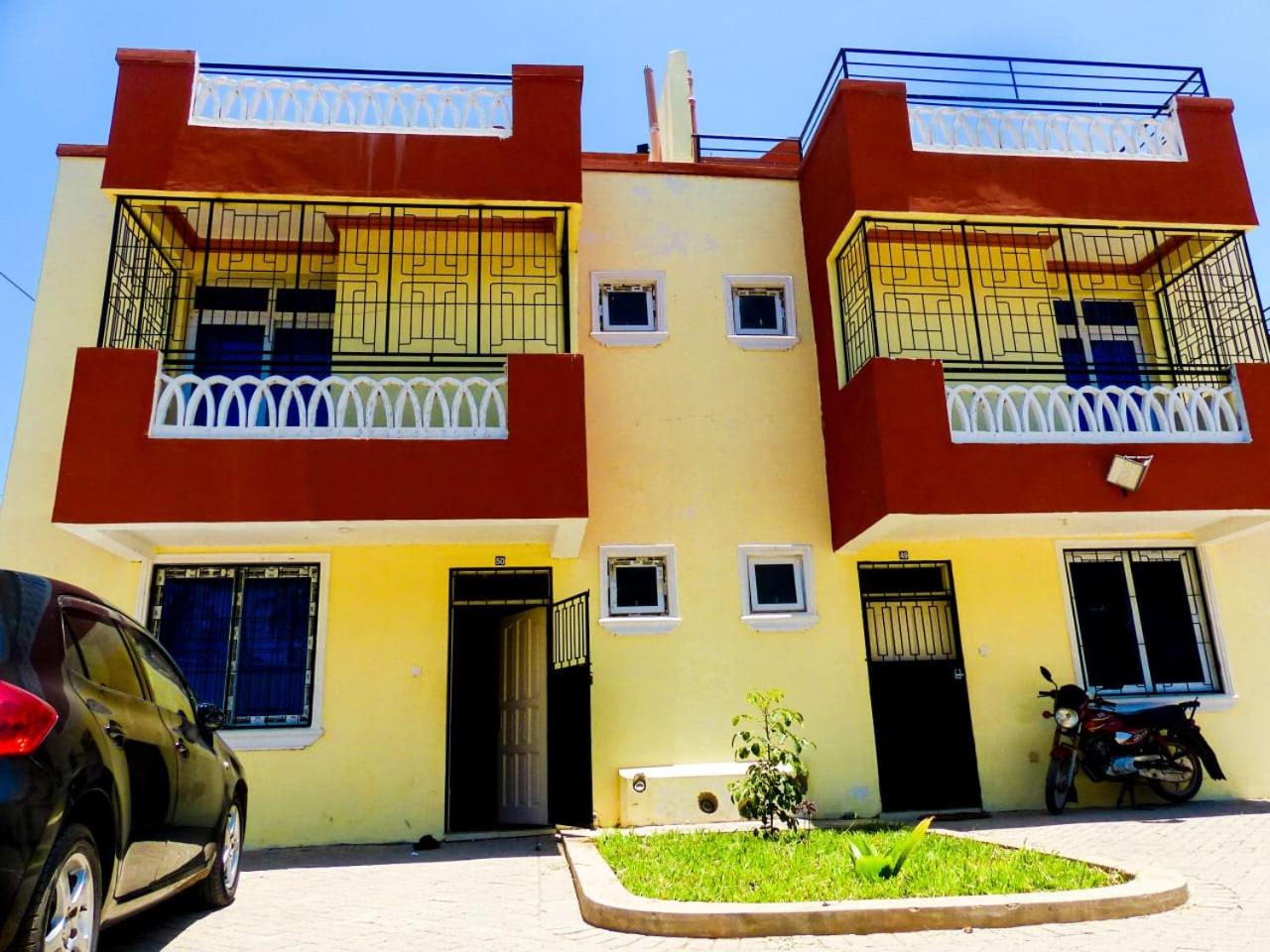 Lucci LucKmark Place