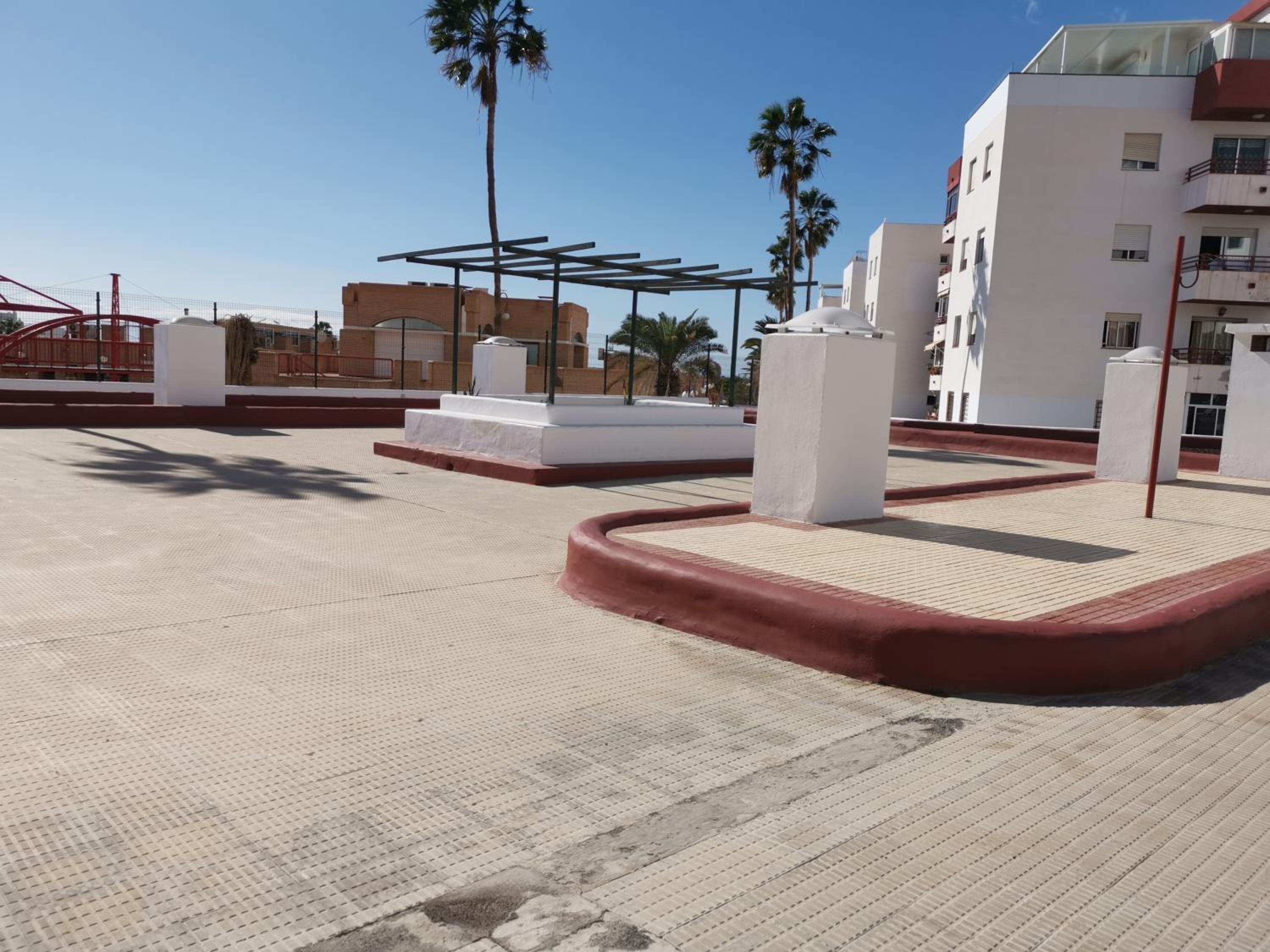 Piso familiar de 3hab con piscina en Costa Adeje view 5