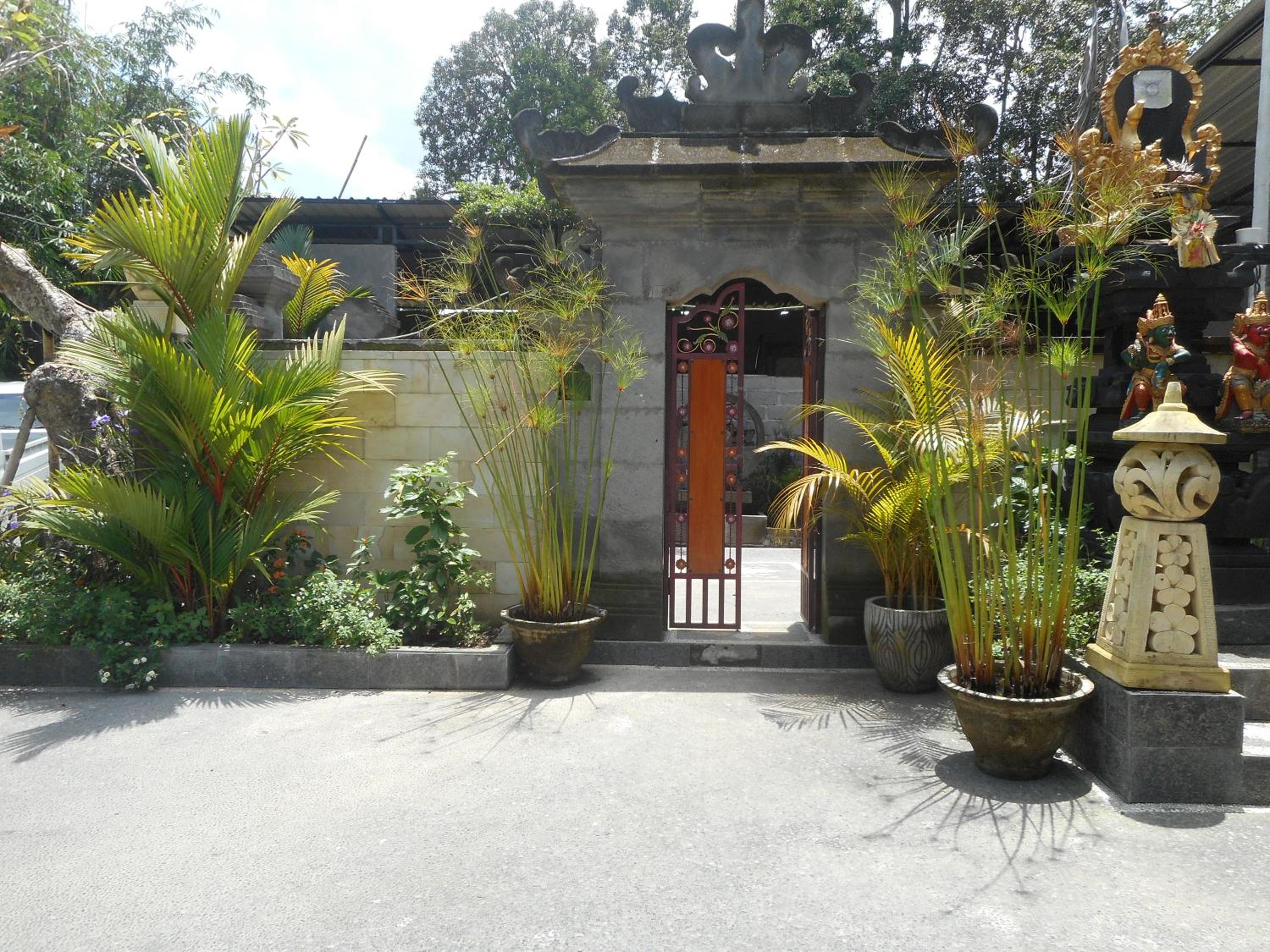 Suci Amerta Guest House view 2
