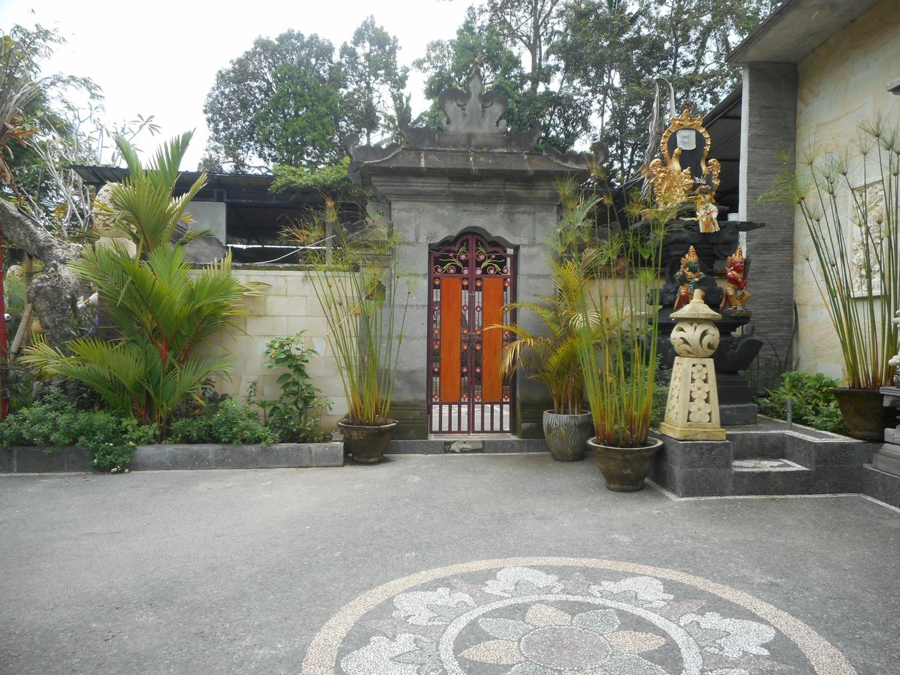 Photo 33