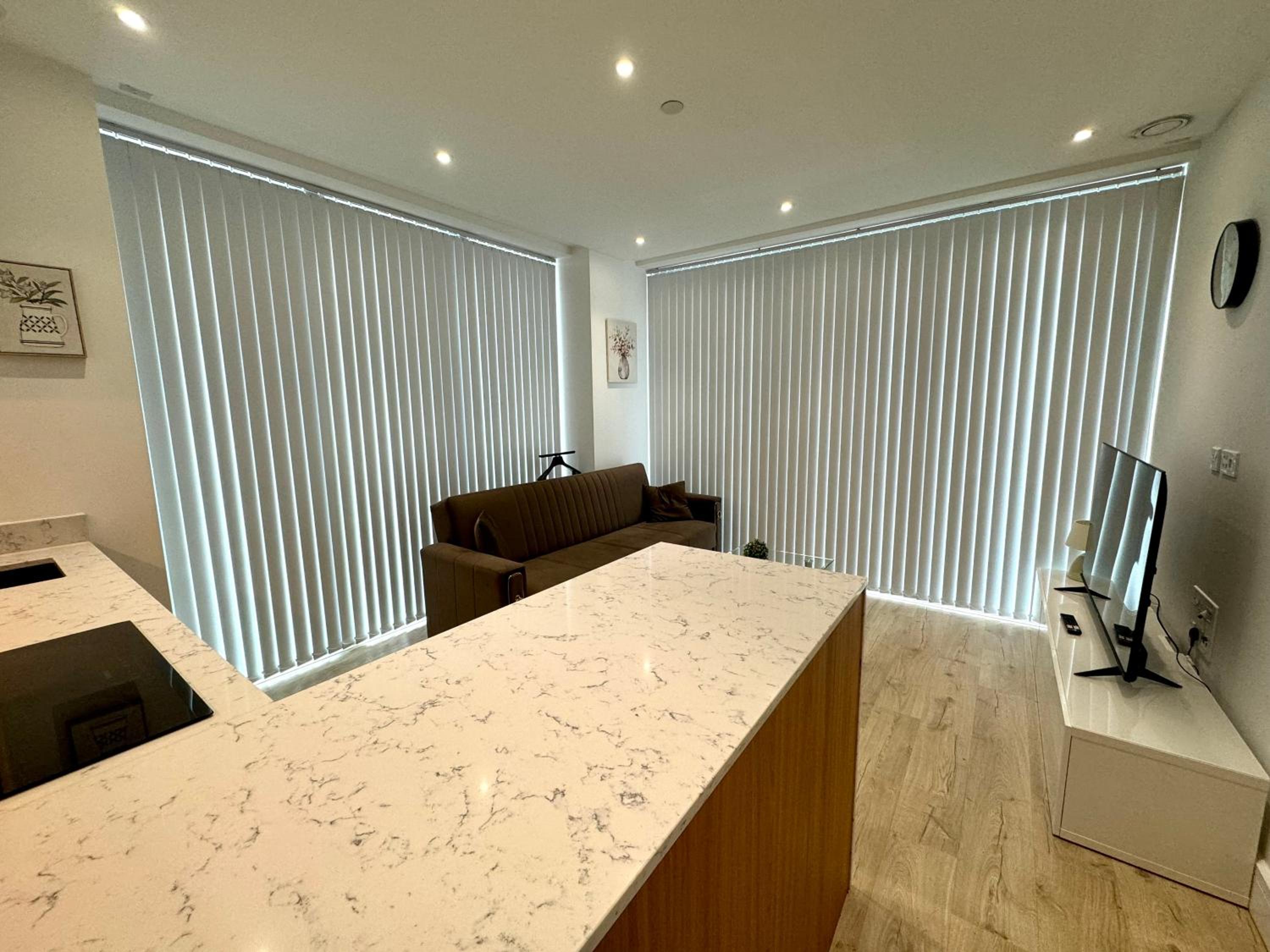 Tower Bridge, London Luxury Flat with Beautiful Garden Views