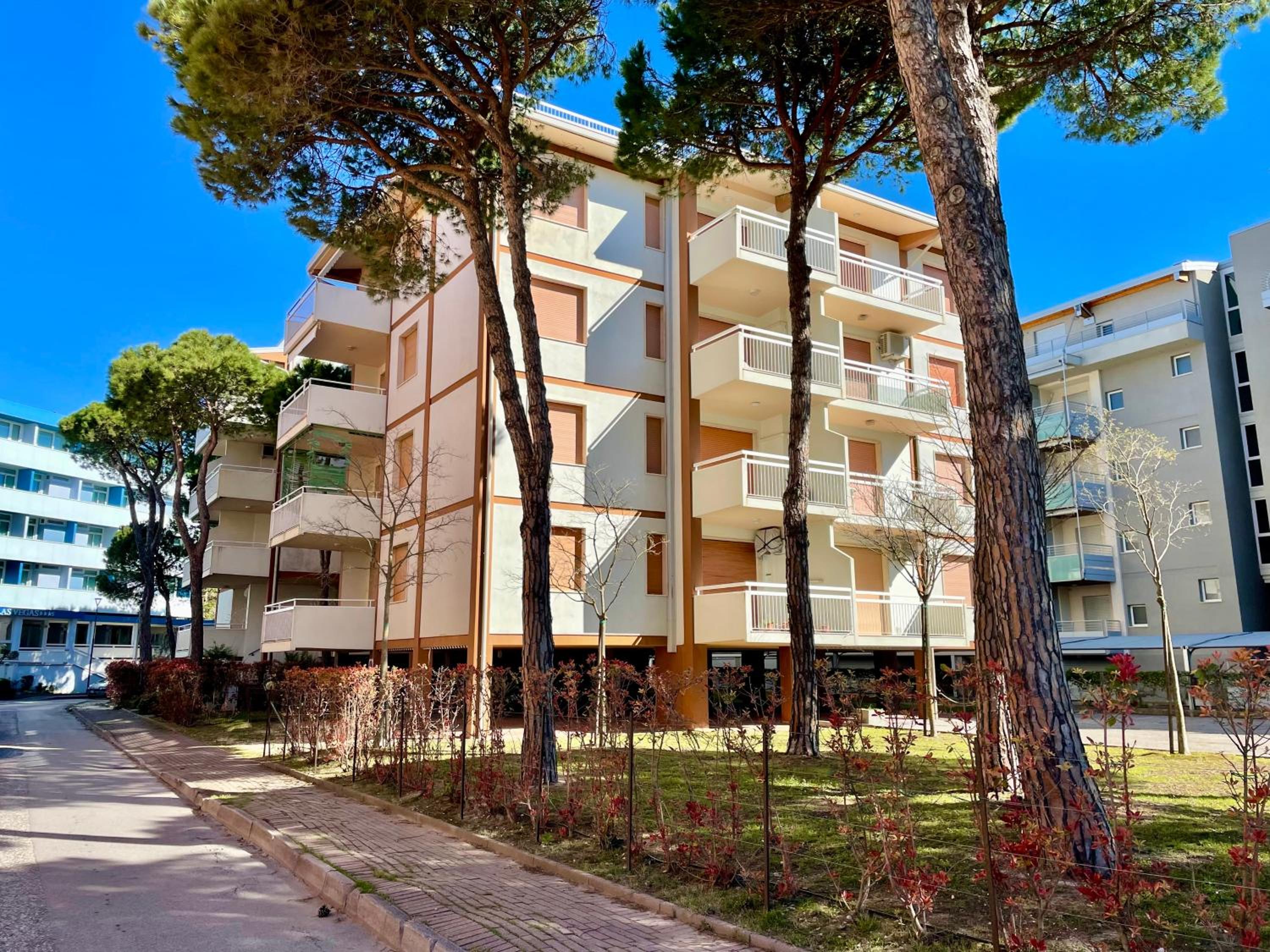 Frontemare 6 posti letto + posto auto gratuito