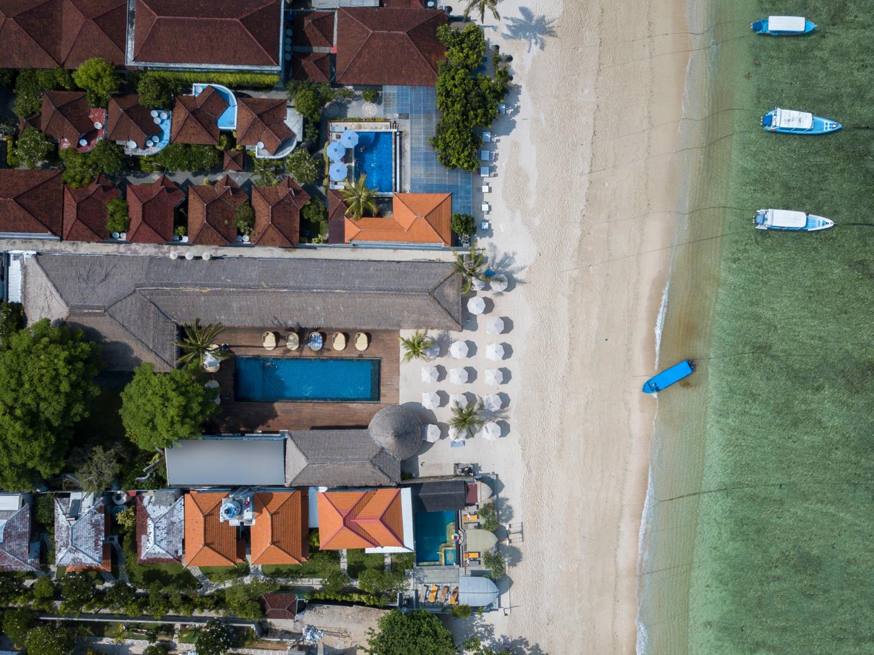 Lembongan Beach Club & Resort