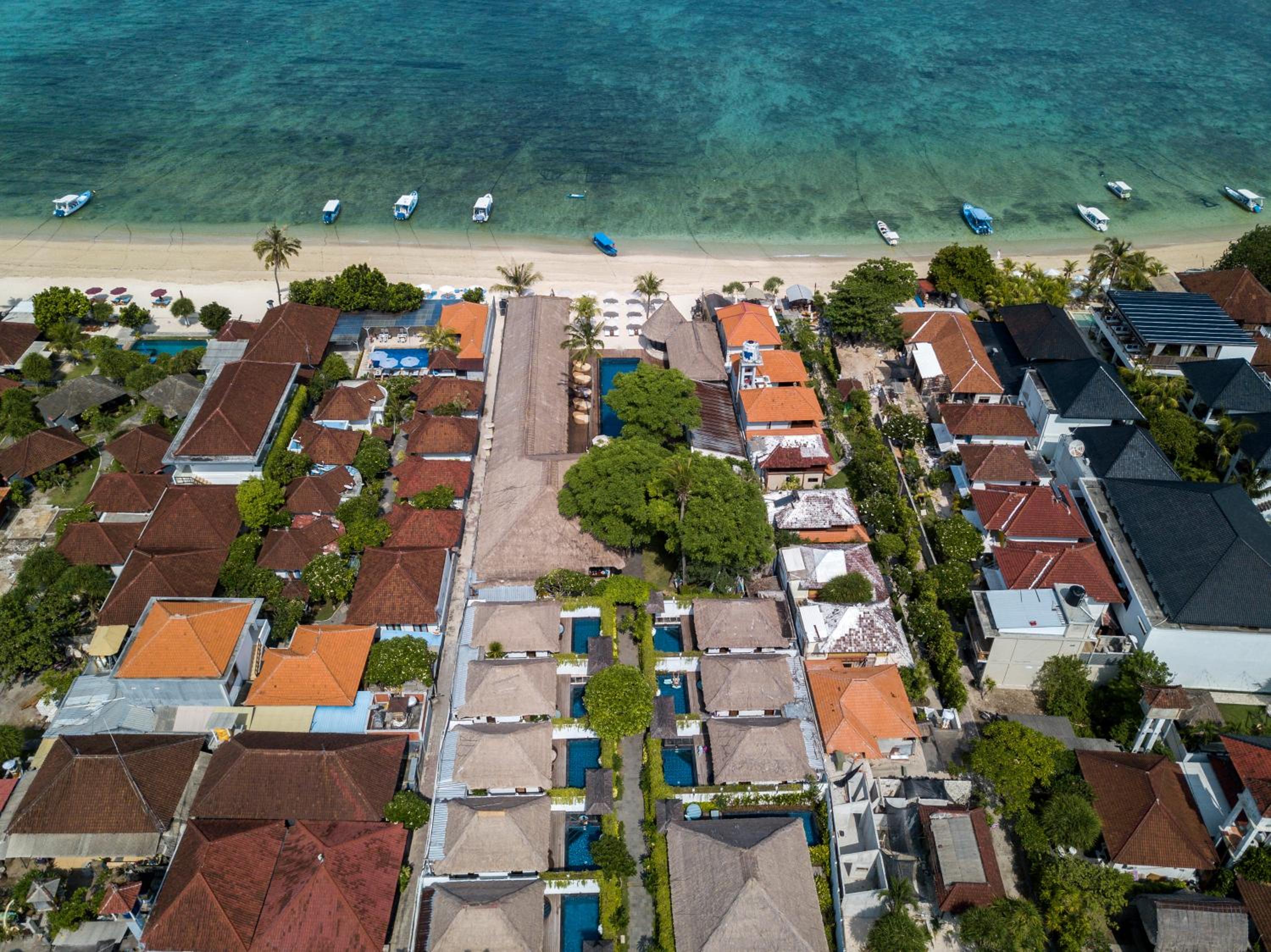 Lembongan Beach Club & Resort