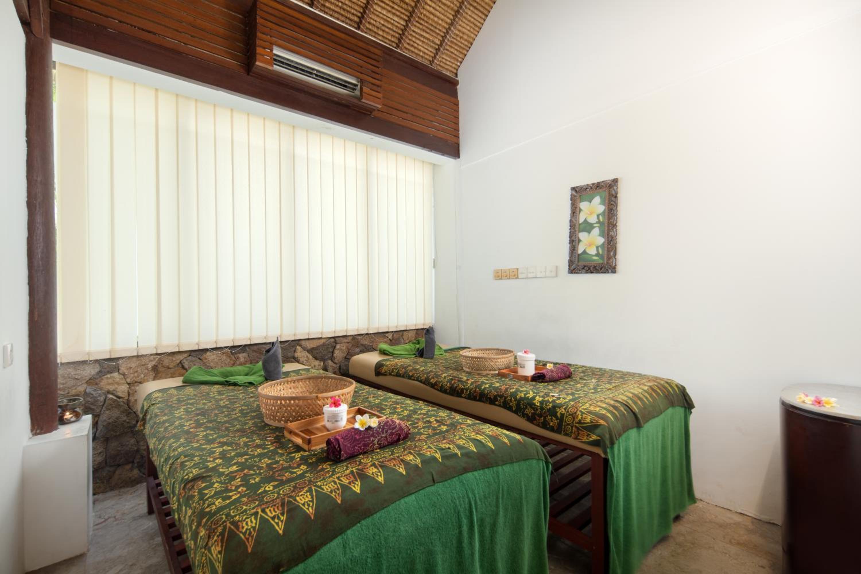 Lembongan Beach Club & Resort
