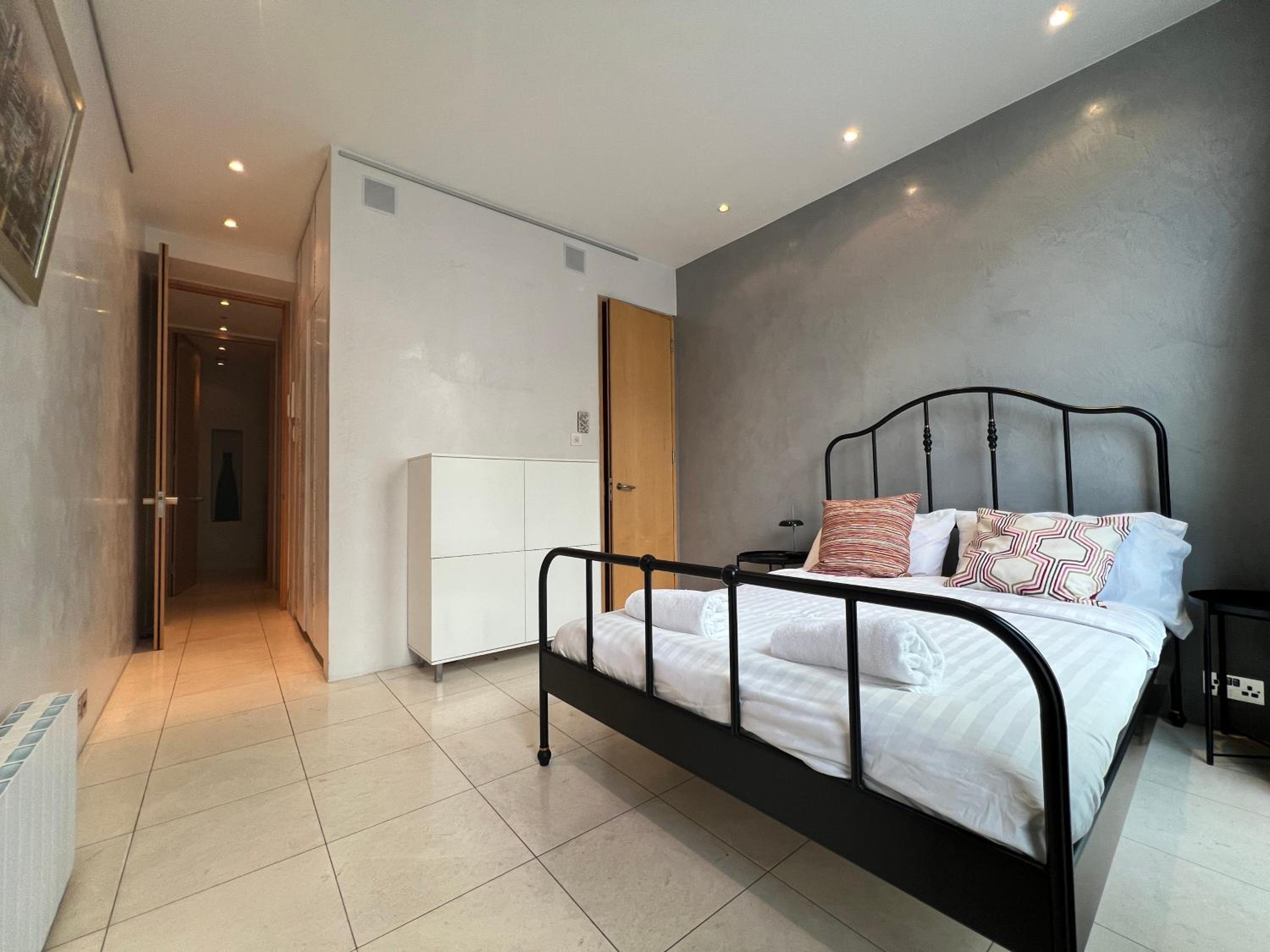 Multi-Award Winning 7 Storey Home - Near Shoreditch