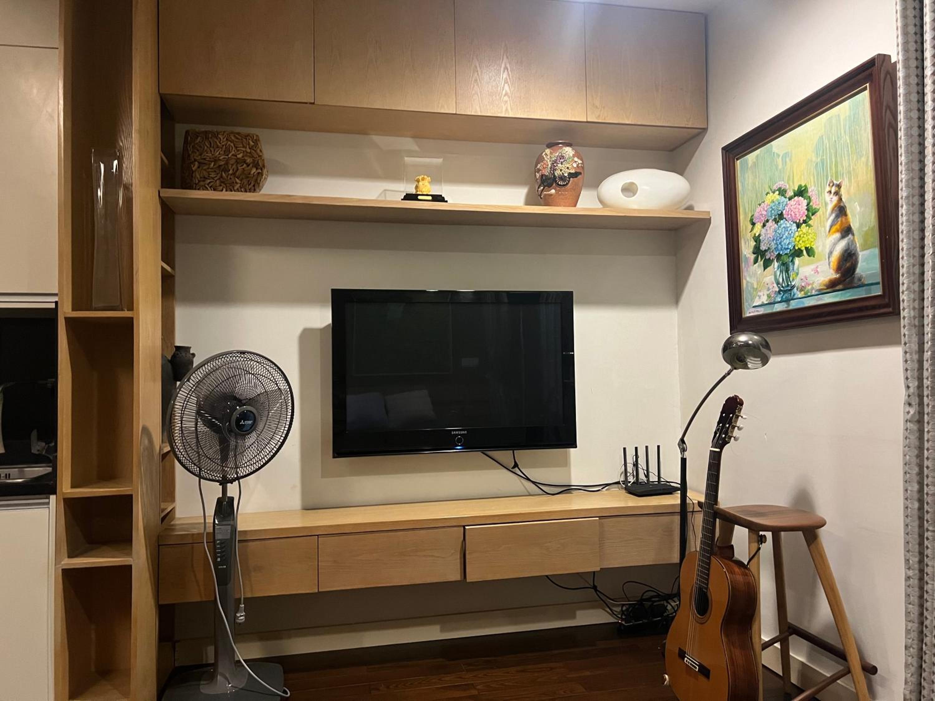 Modern Studio Apartment