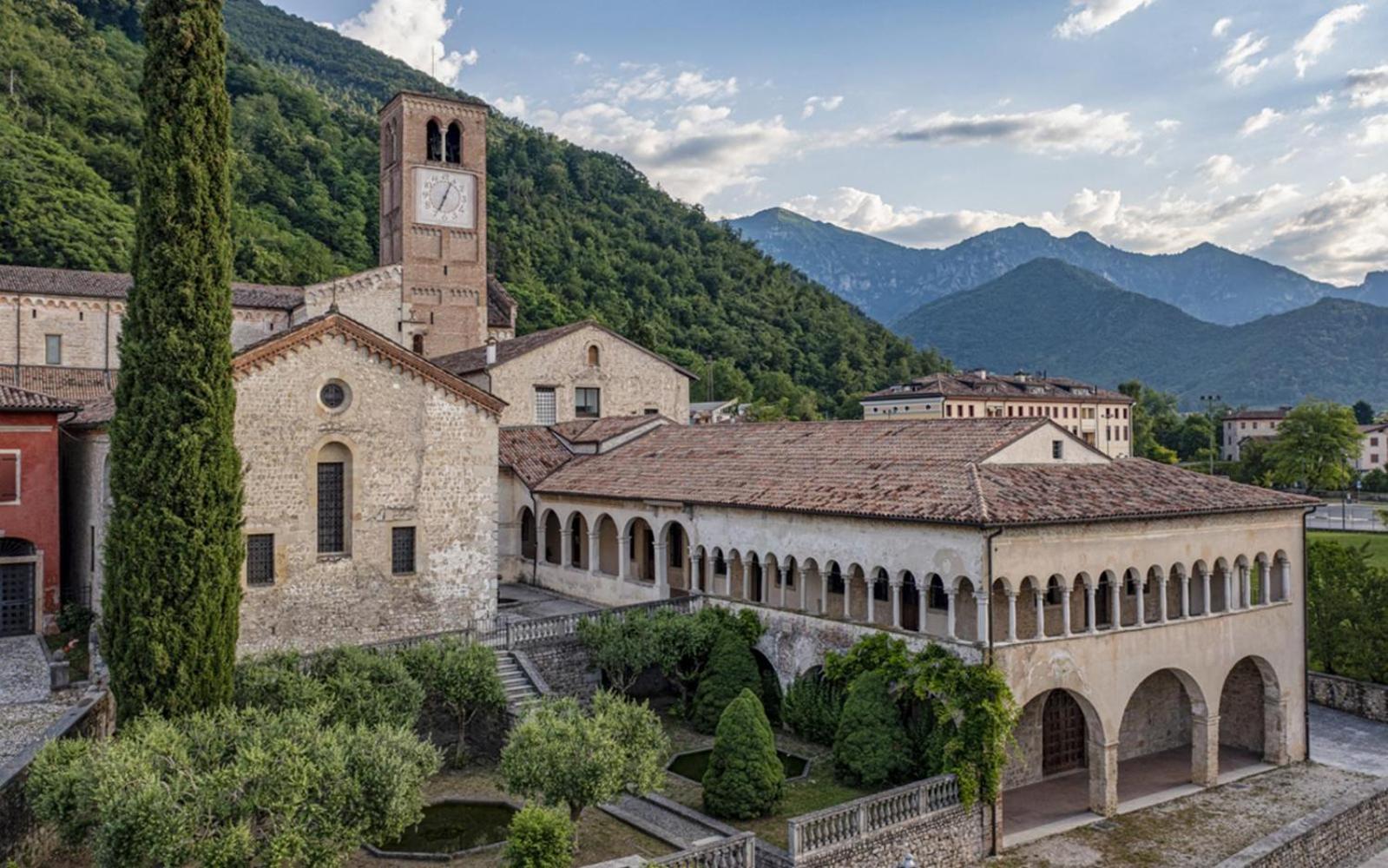 Centralissimo con vista colline