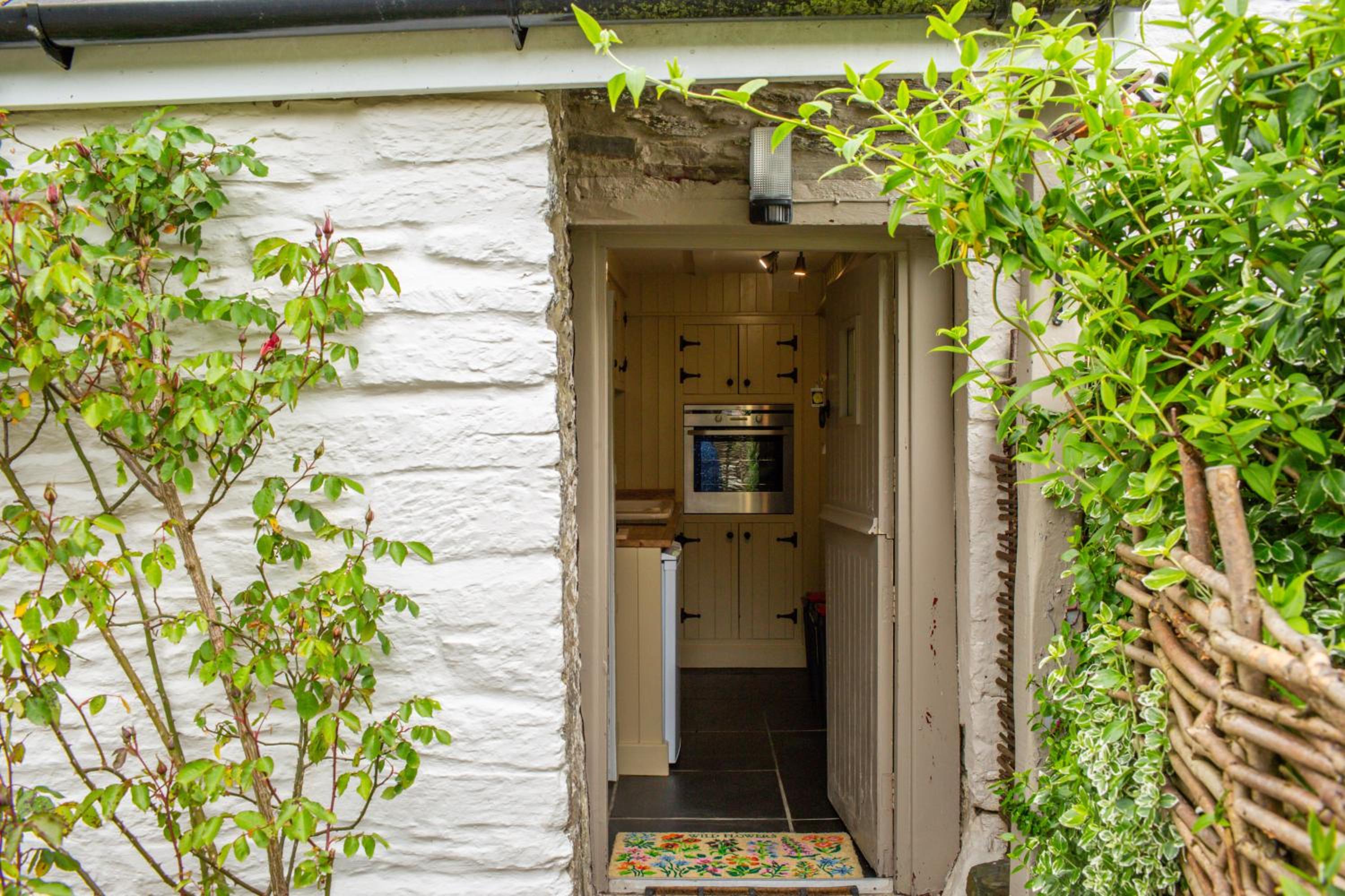 Blaenfforest Rose Cottage Newcastle Emlyn