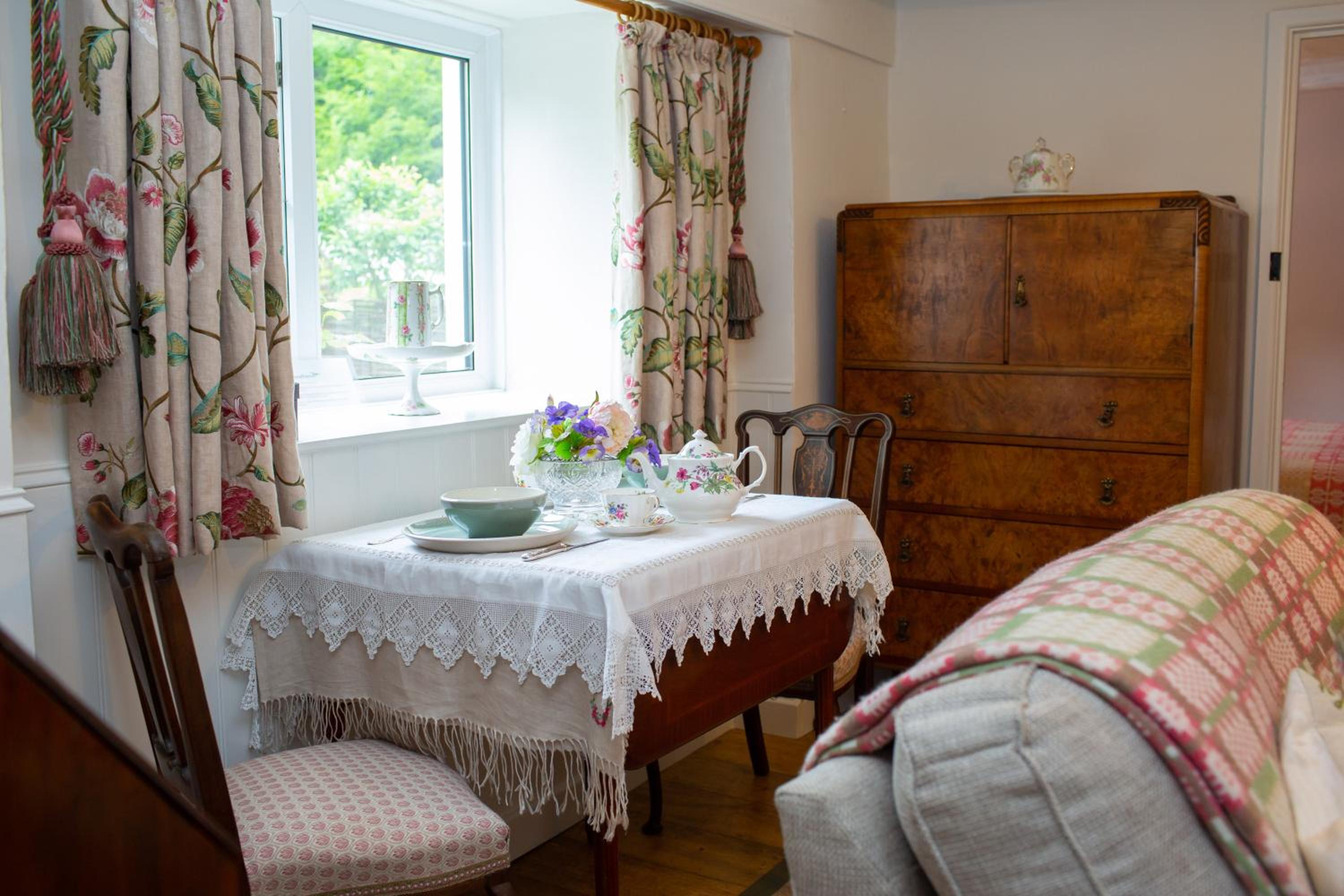 Blaenfforest Rose Cottage Newcastle Emlyn