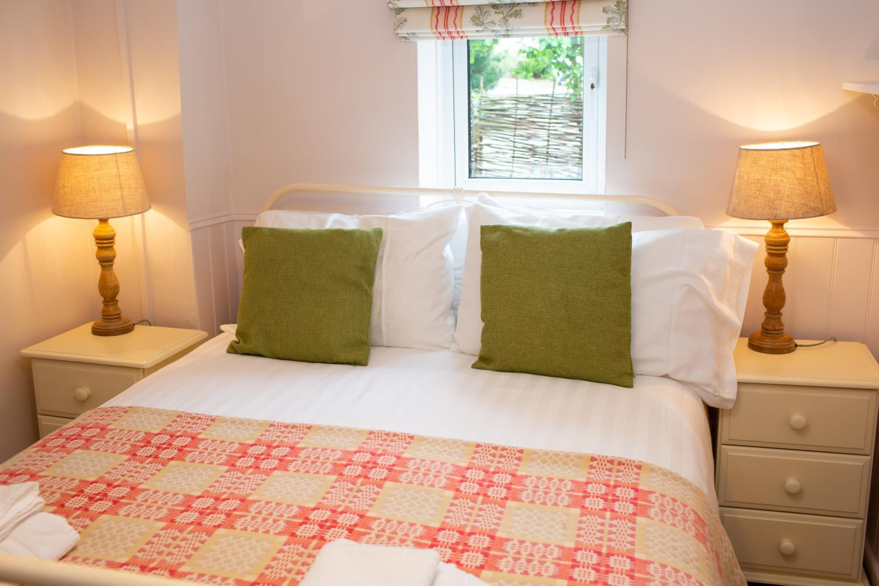 Blaenfforest Rose Cottage Newcastle Emlyn