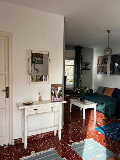 Quiet apartment a few steps from the sea view 3