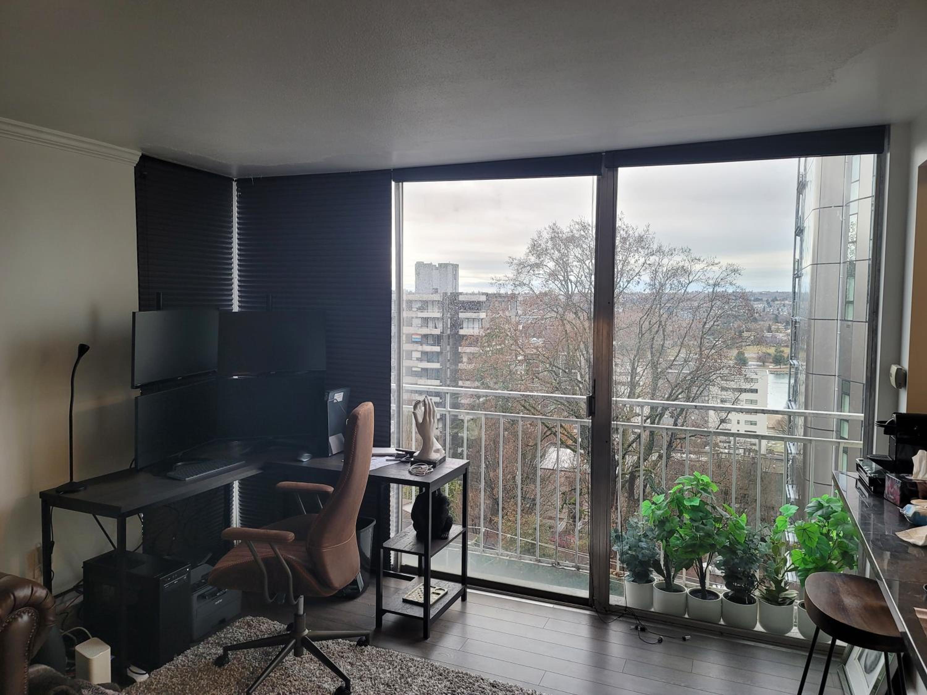 Designer-Luxury. WaterView, Parking, Rooftop pool