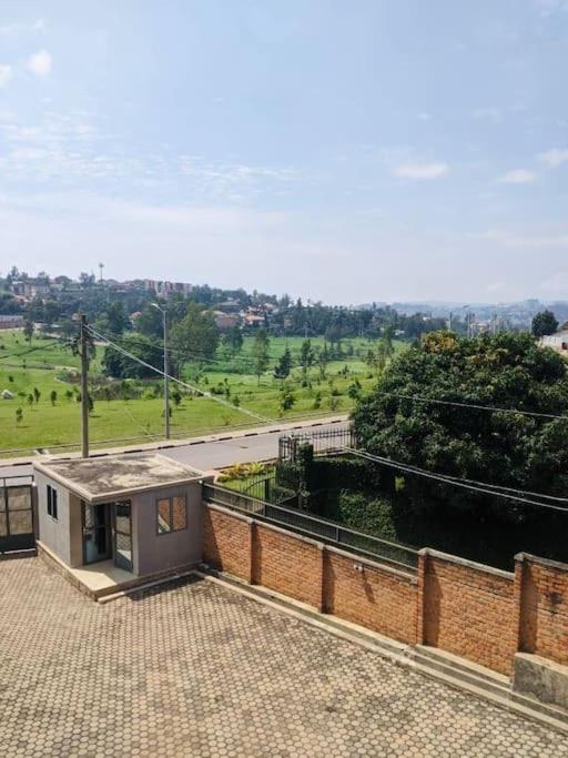 Nyarutarama Golf view