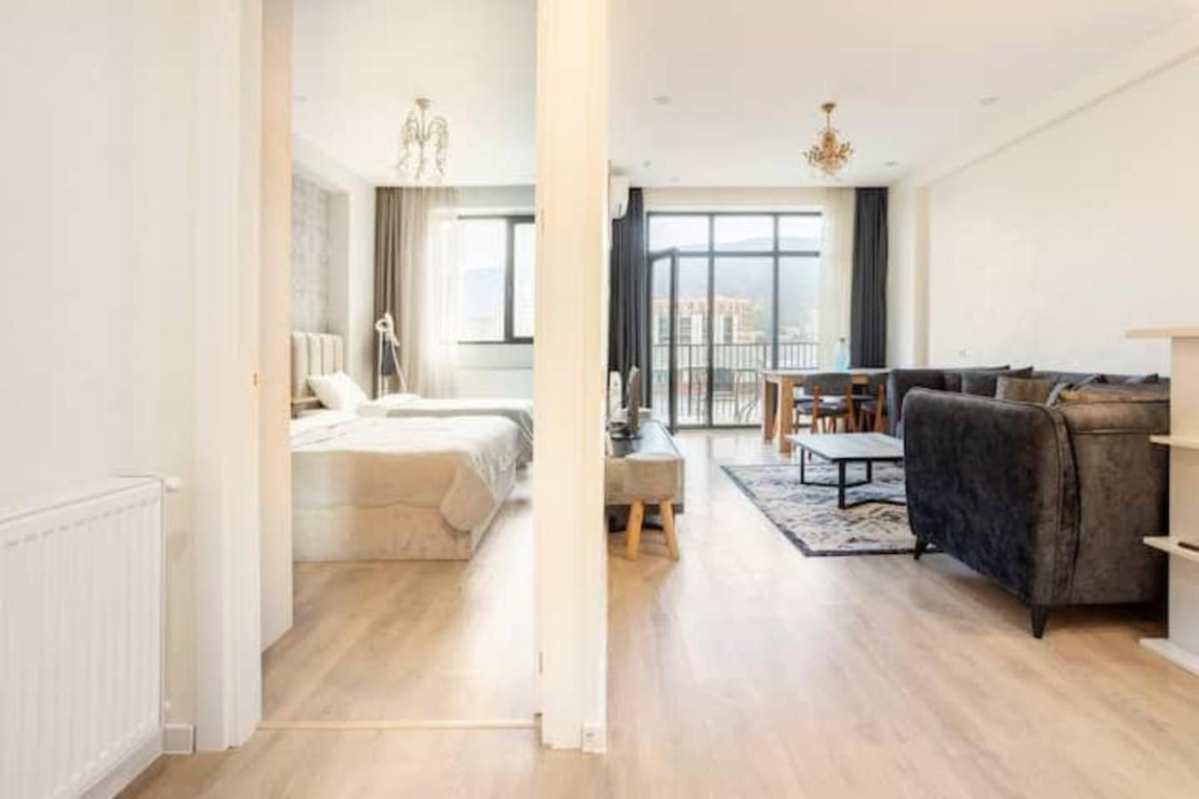 River Side Apartment view 4