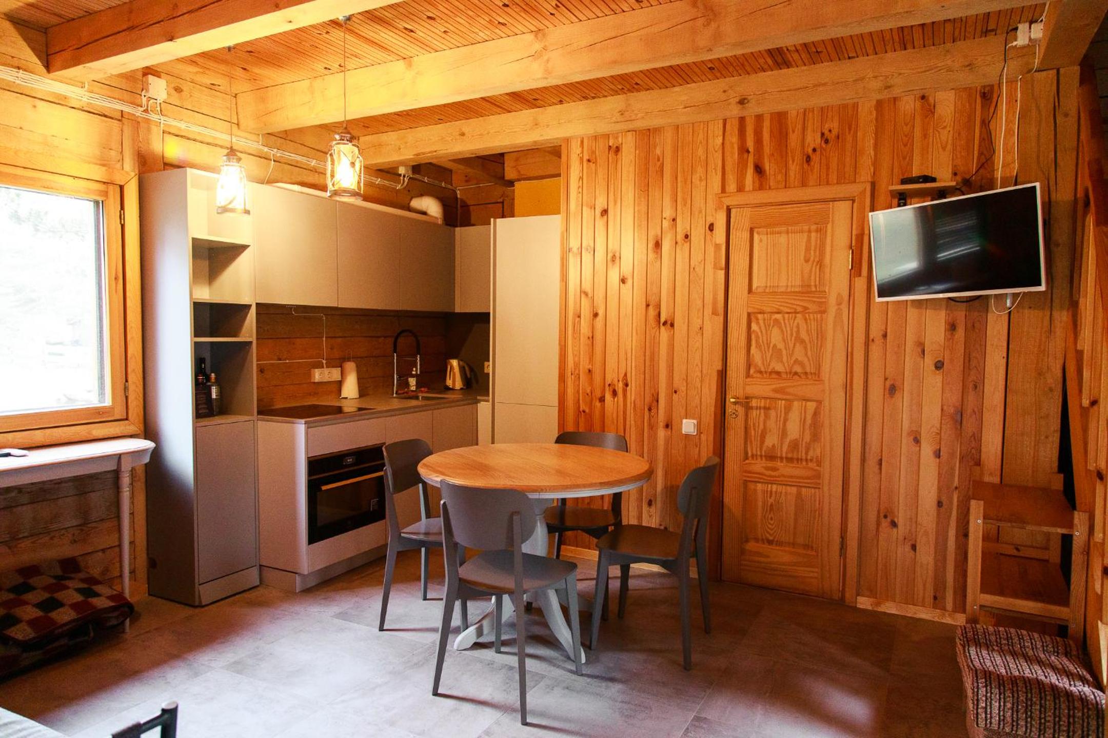 Roze Guest Houses Sklandas