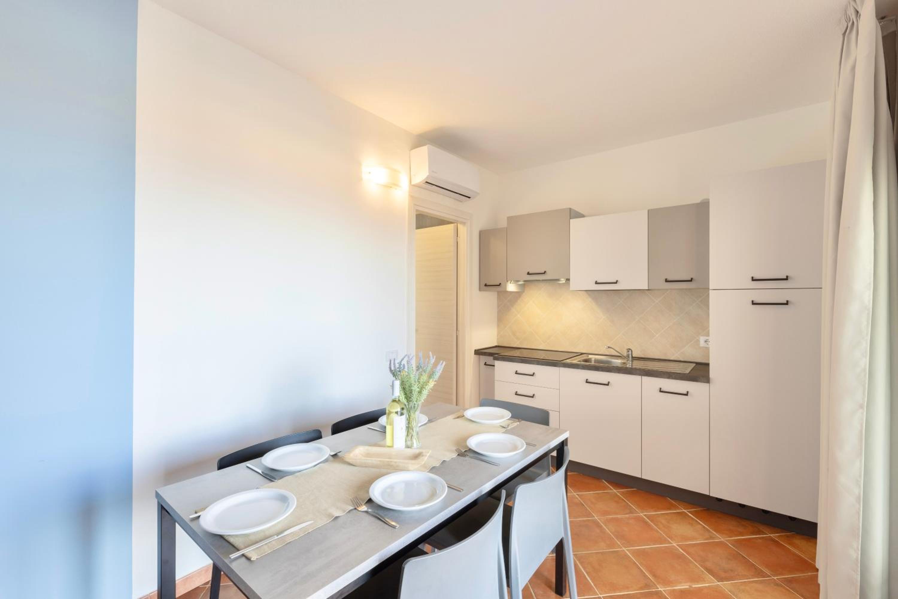 Residence with swimming-pool in Isola Rossa, just about 2 km from the beach La Marinedda