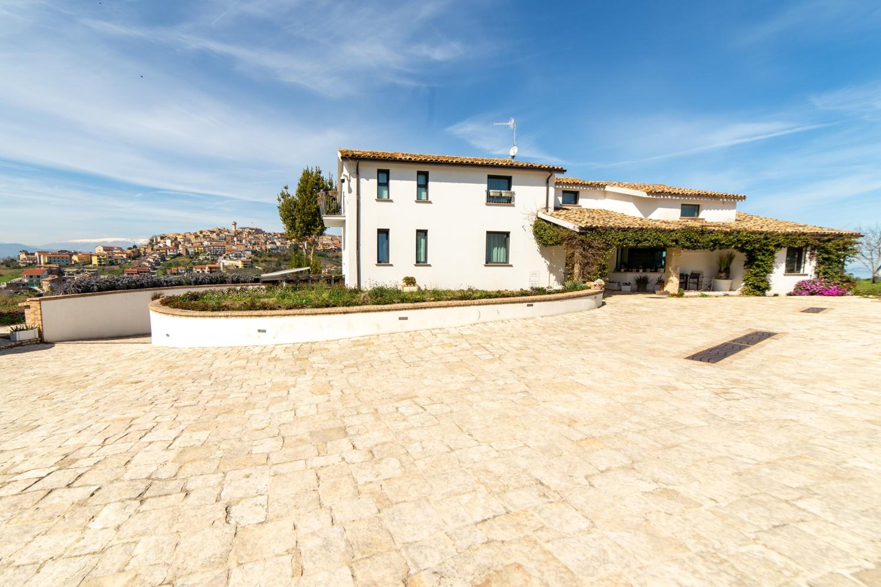 Villaggio Cristina view 5