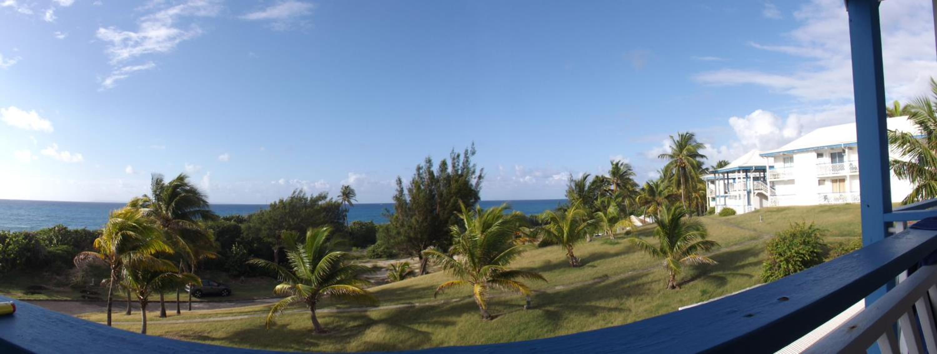 Studio Nikita Manganao Appartement Standing Vue mer Exceptionnel Avec Acces Piscine, Plage et Parking à Saint François view 3