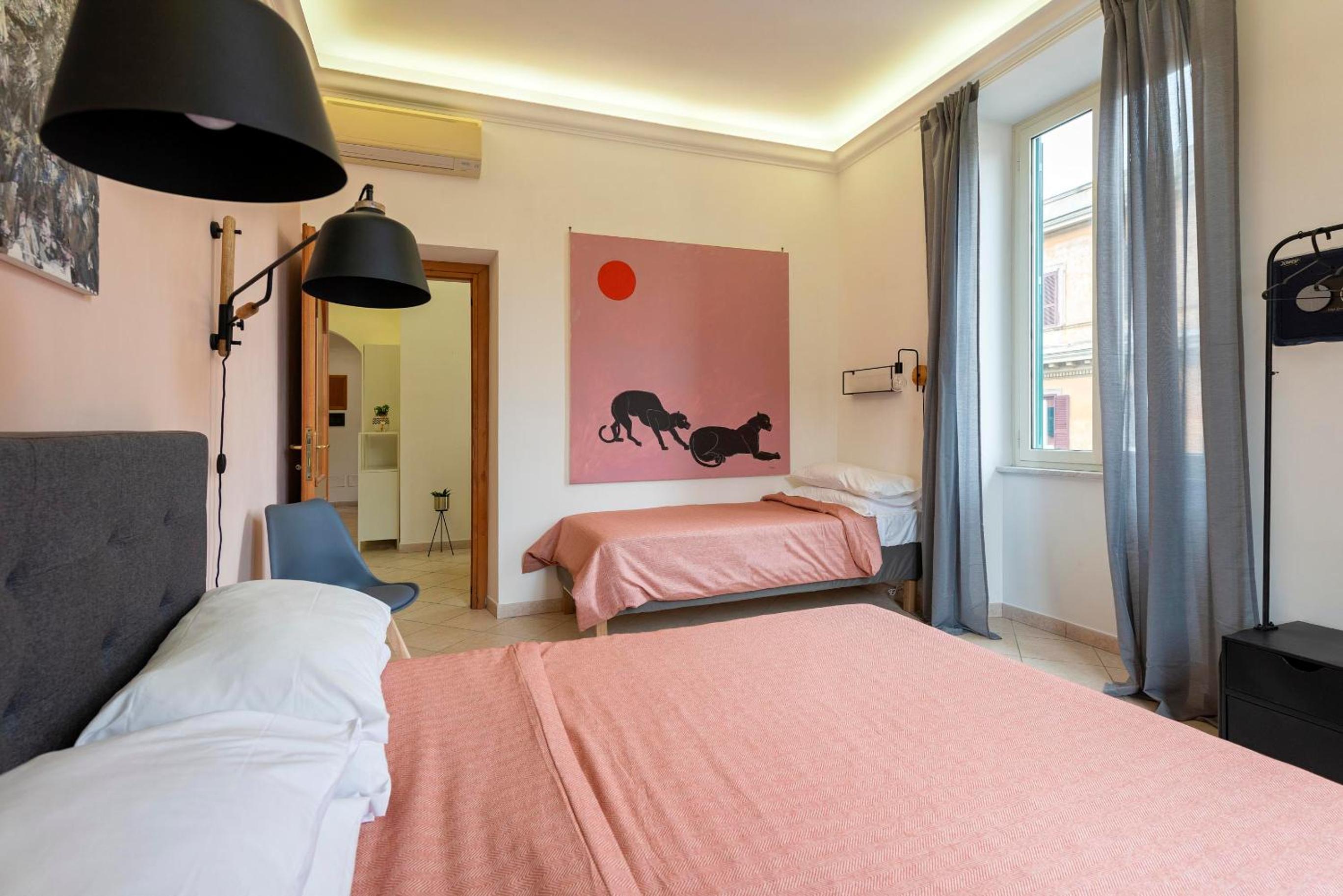 Redseven Rome Apartments