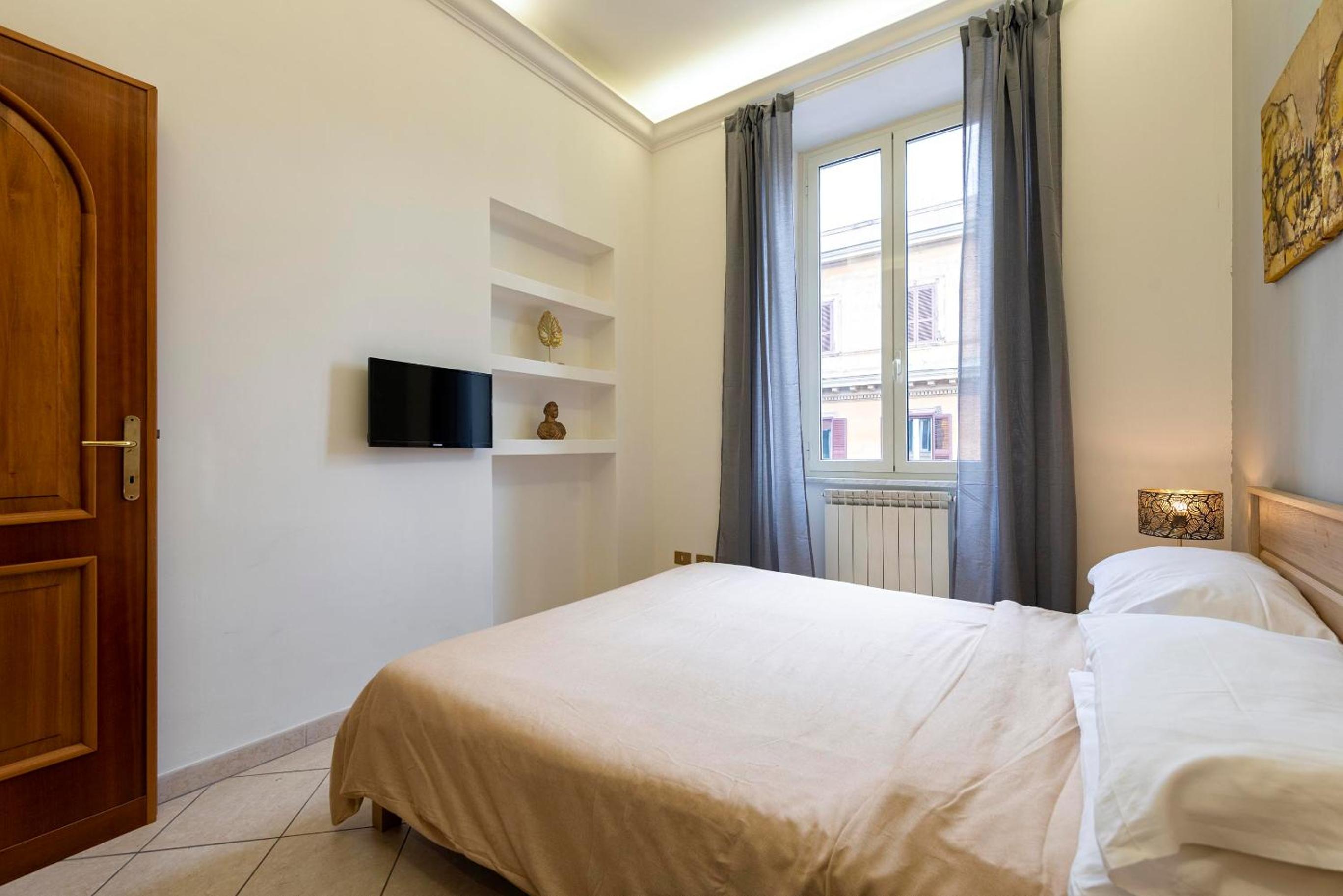 Redseven Rome Apartments