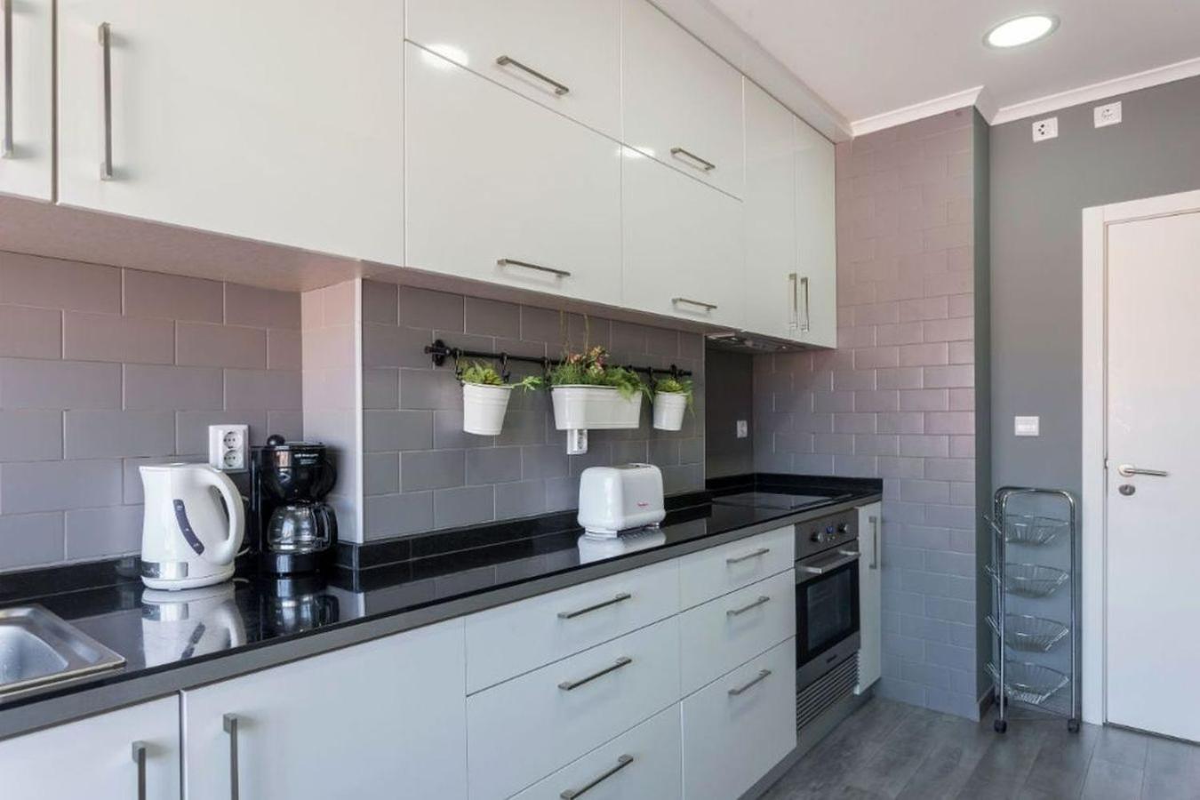 2-bedroom flat in Moscavide near FIL and Arena
