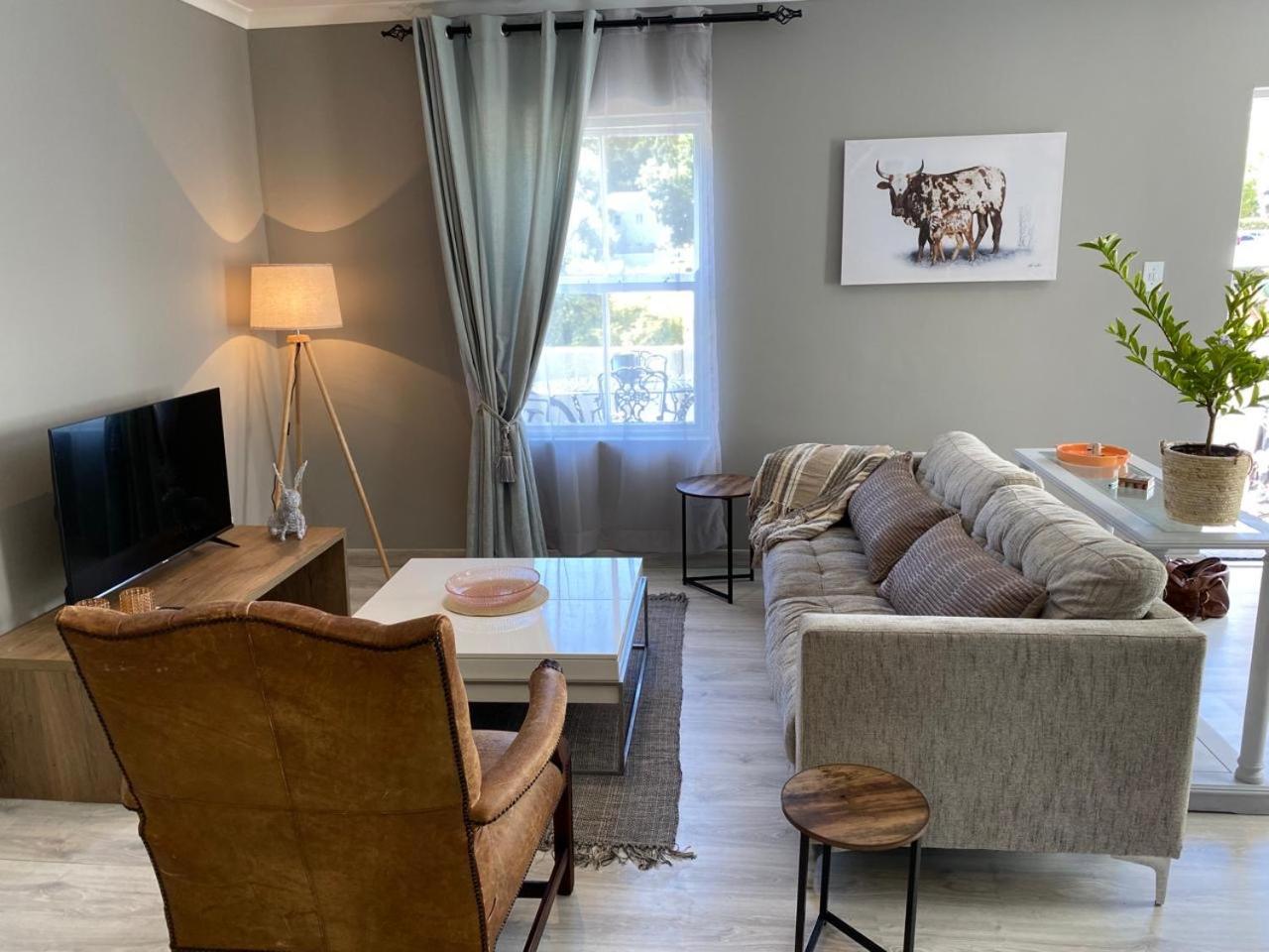 Marble Maison view 4
