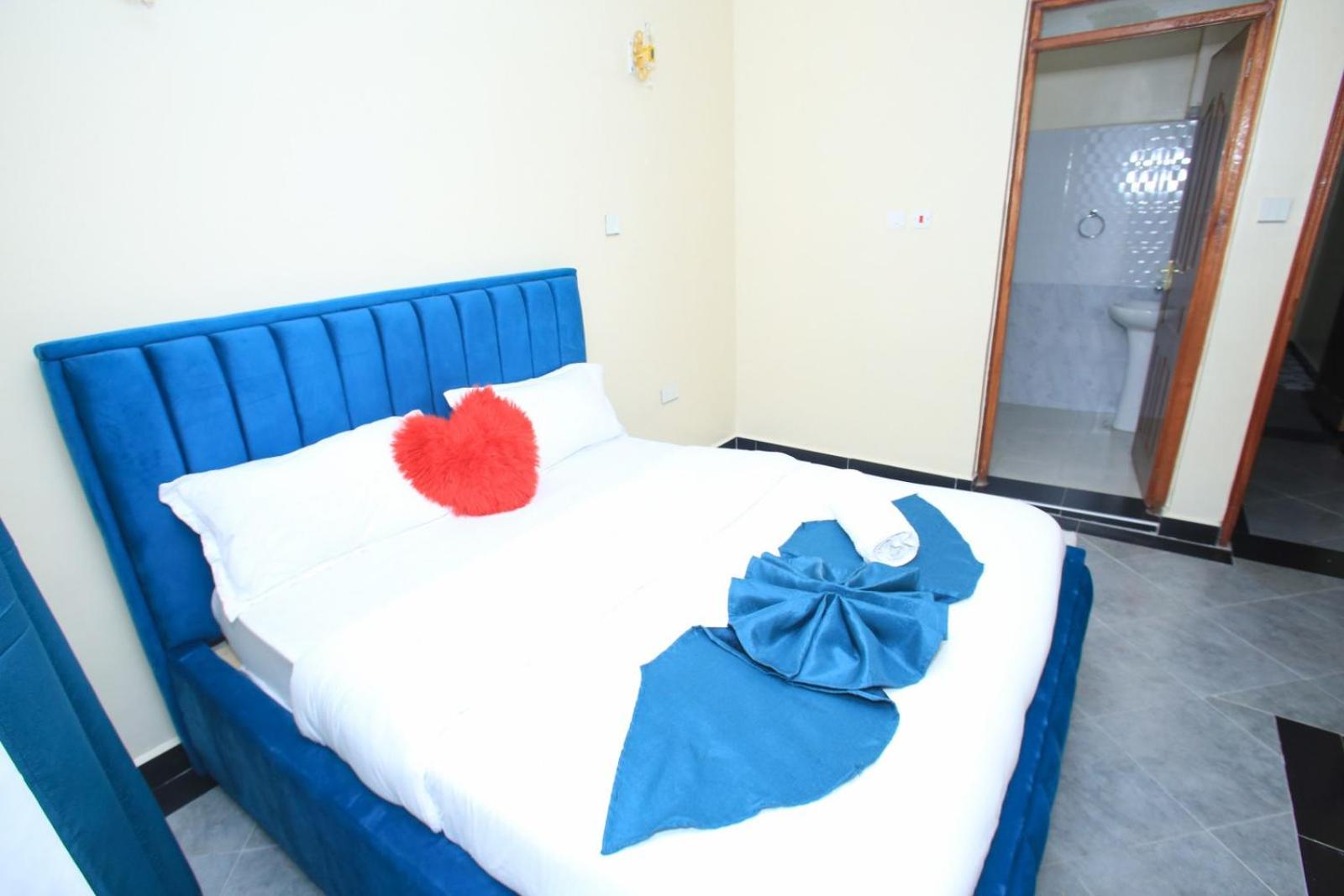 Elegant suites view 5