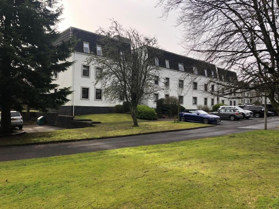 Gleneagles Apartment