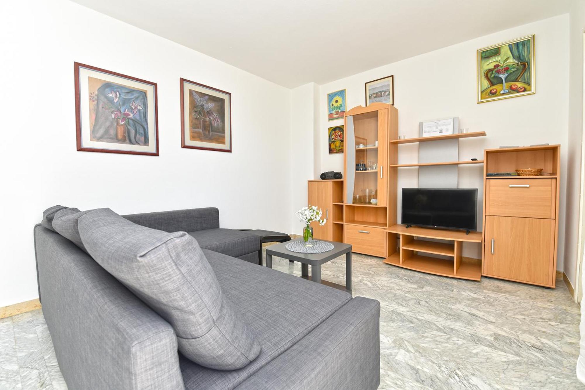 Apartments Vlasta 1410 view 2