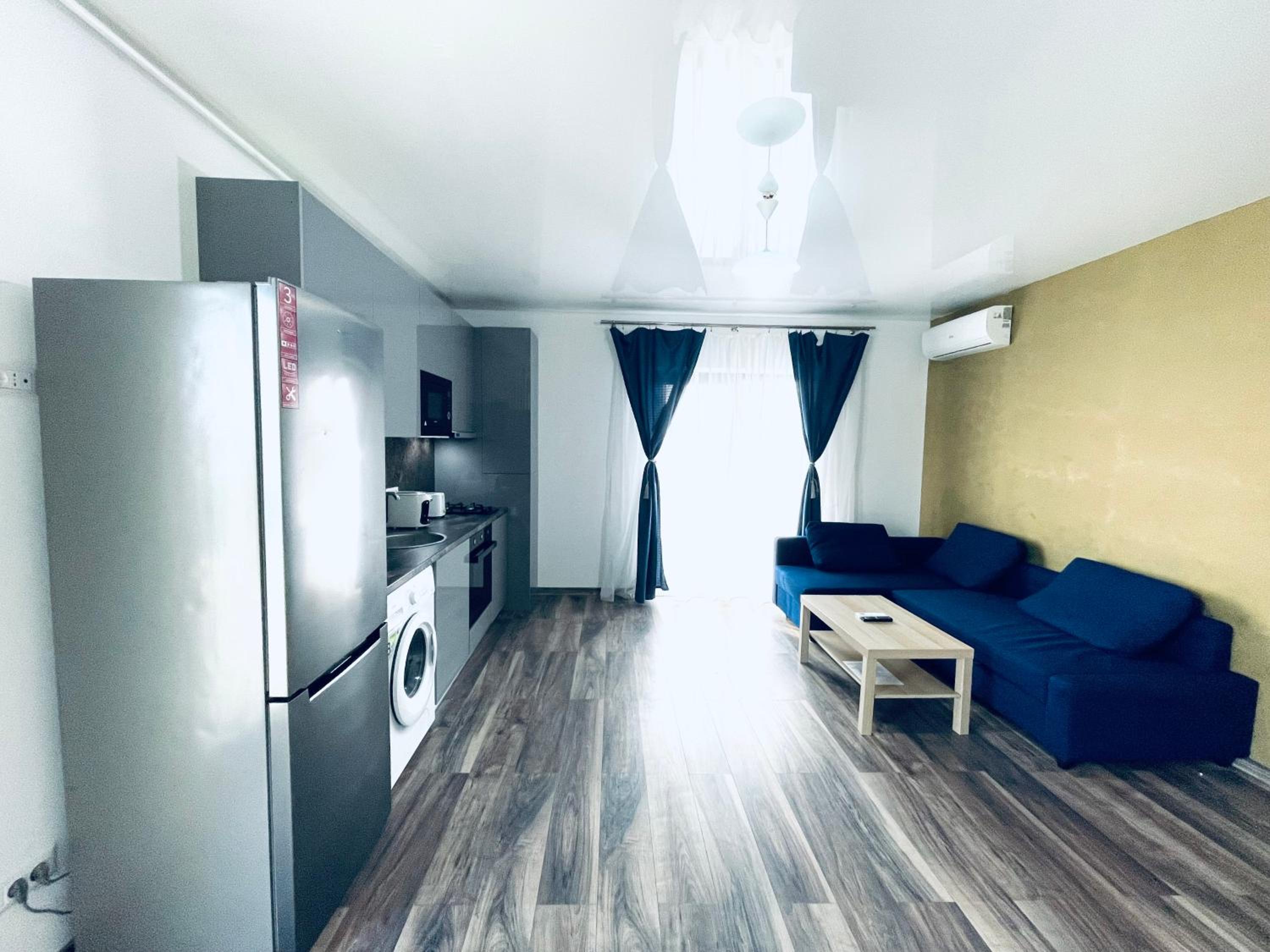 Amely Apartments Mamaia Nord 17 view 5