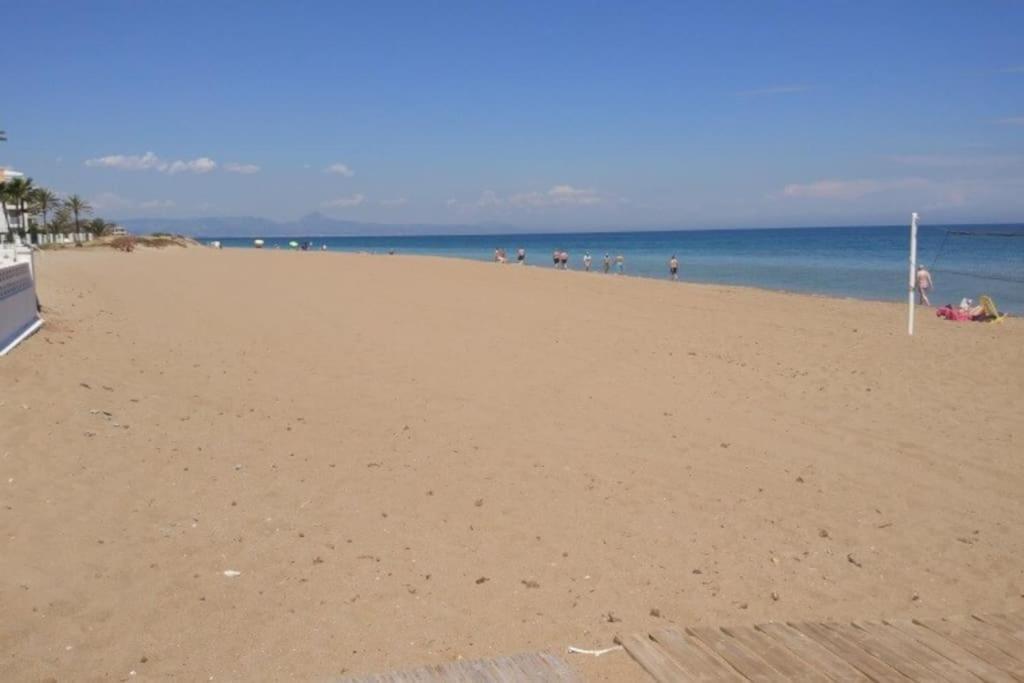 Nice apartment with terrace, 250m from the beach view 4