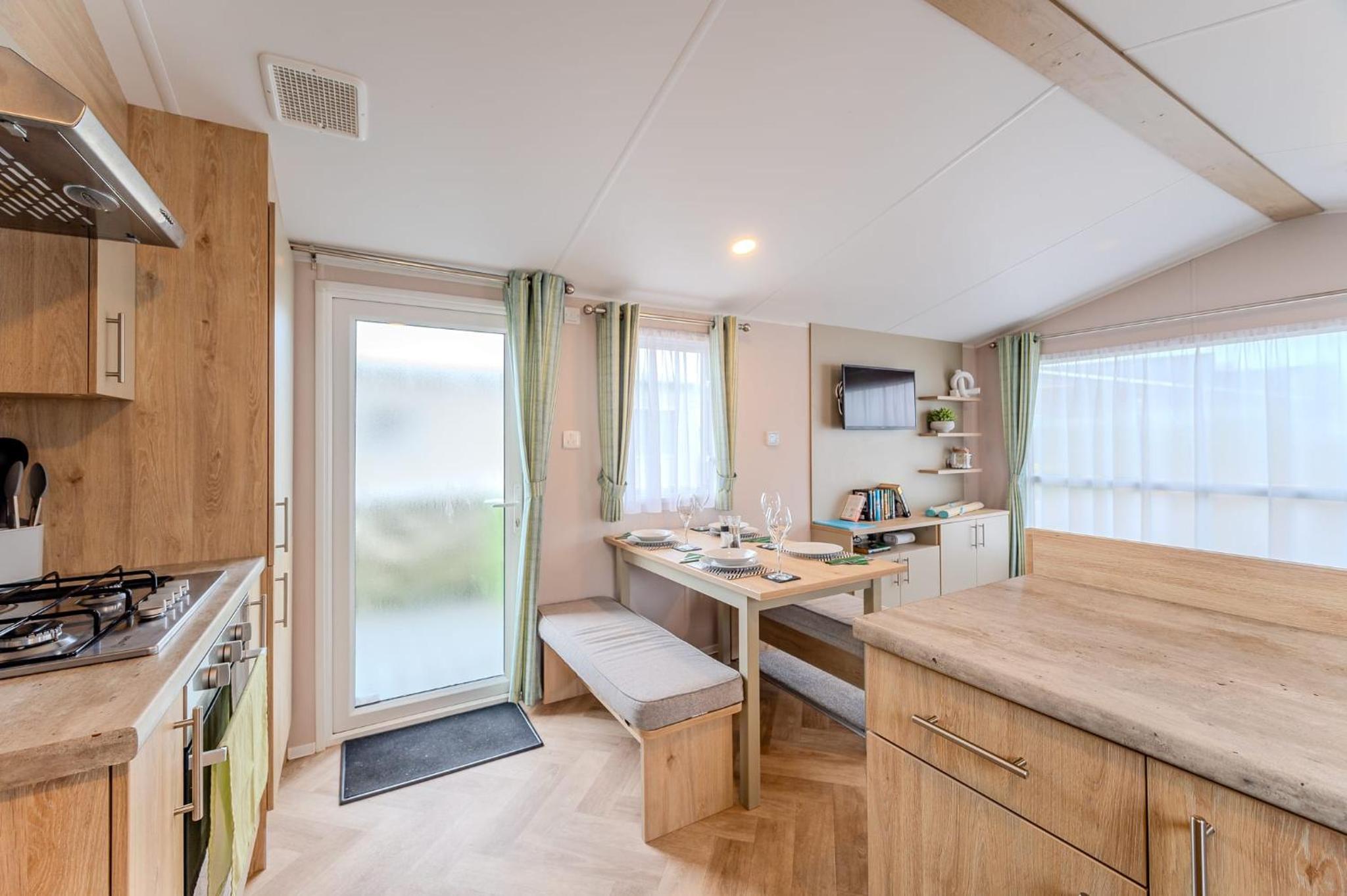 30 Bayside Cove Pevensey Bay Holiday Park view 5