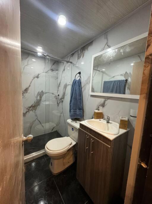 Hermoso loft con vista a la montaña